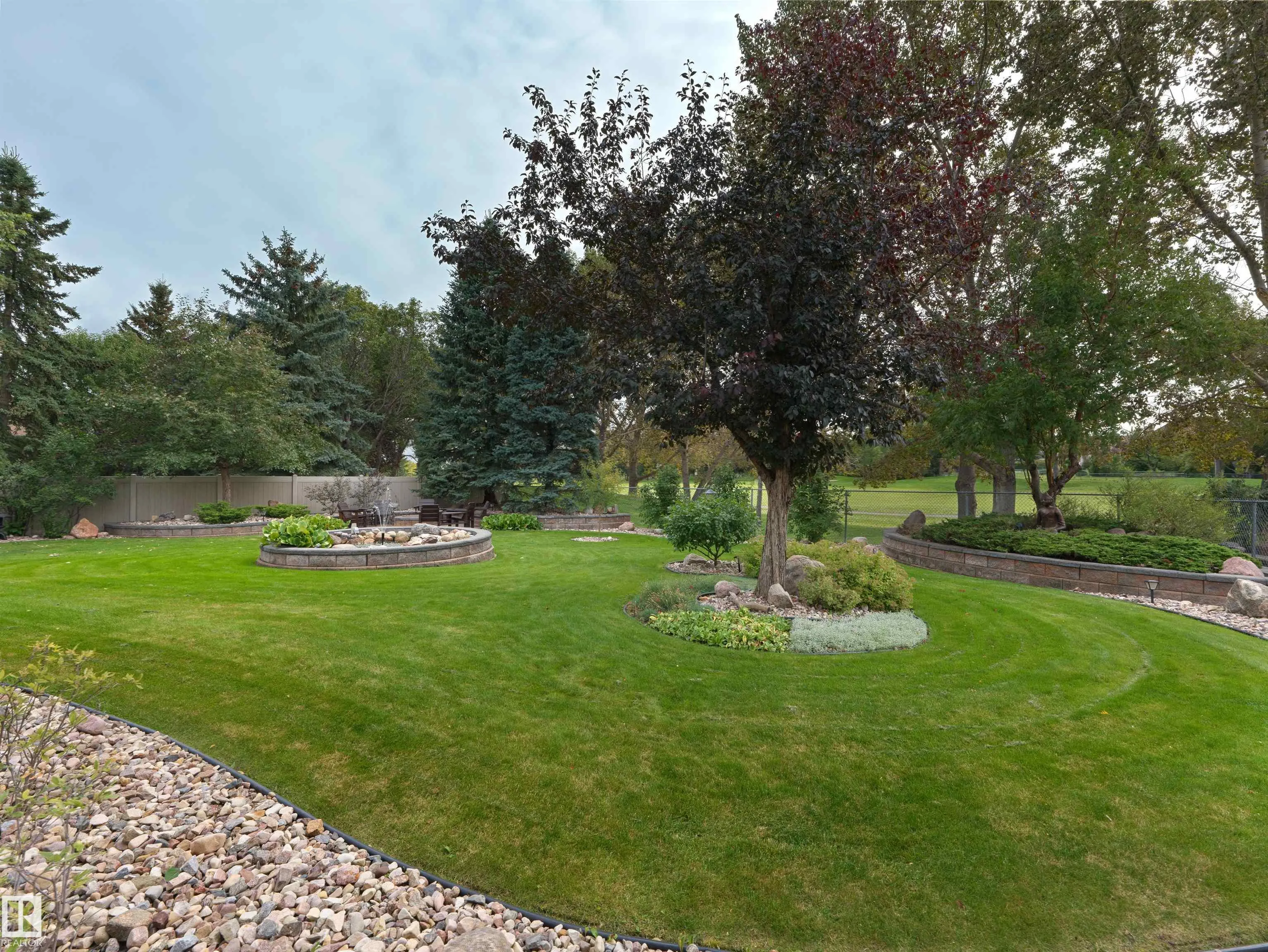 915 PICARD Drive