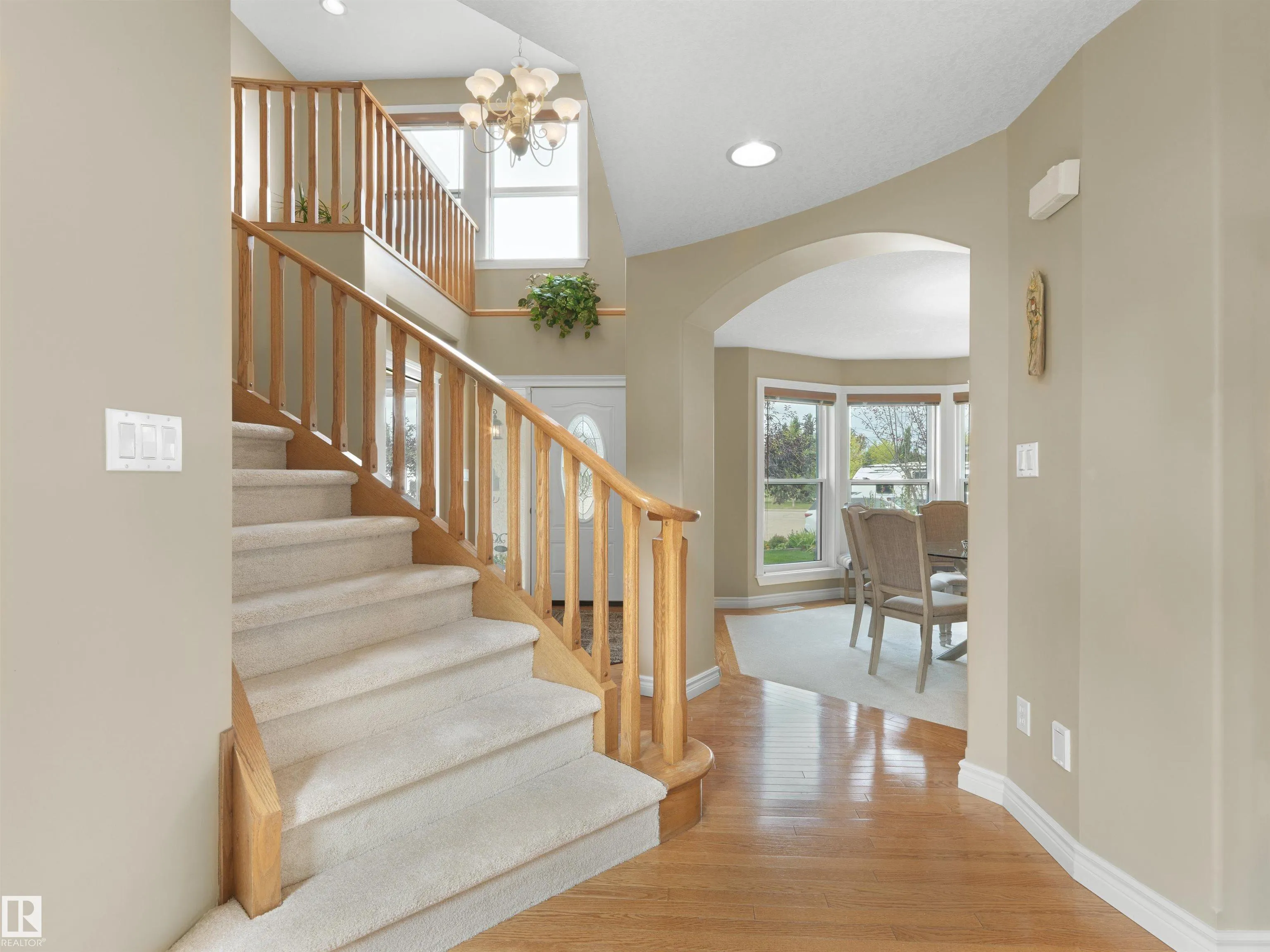 915 PICARD Drive