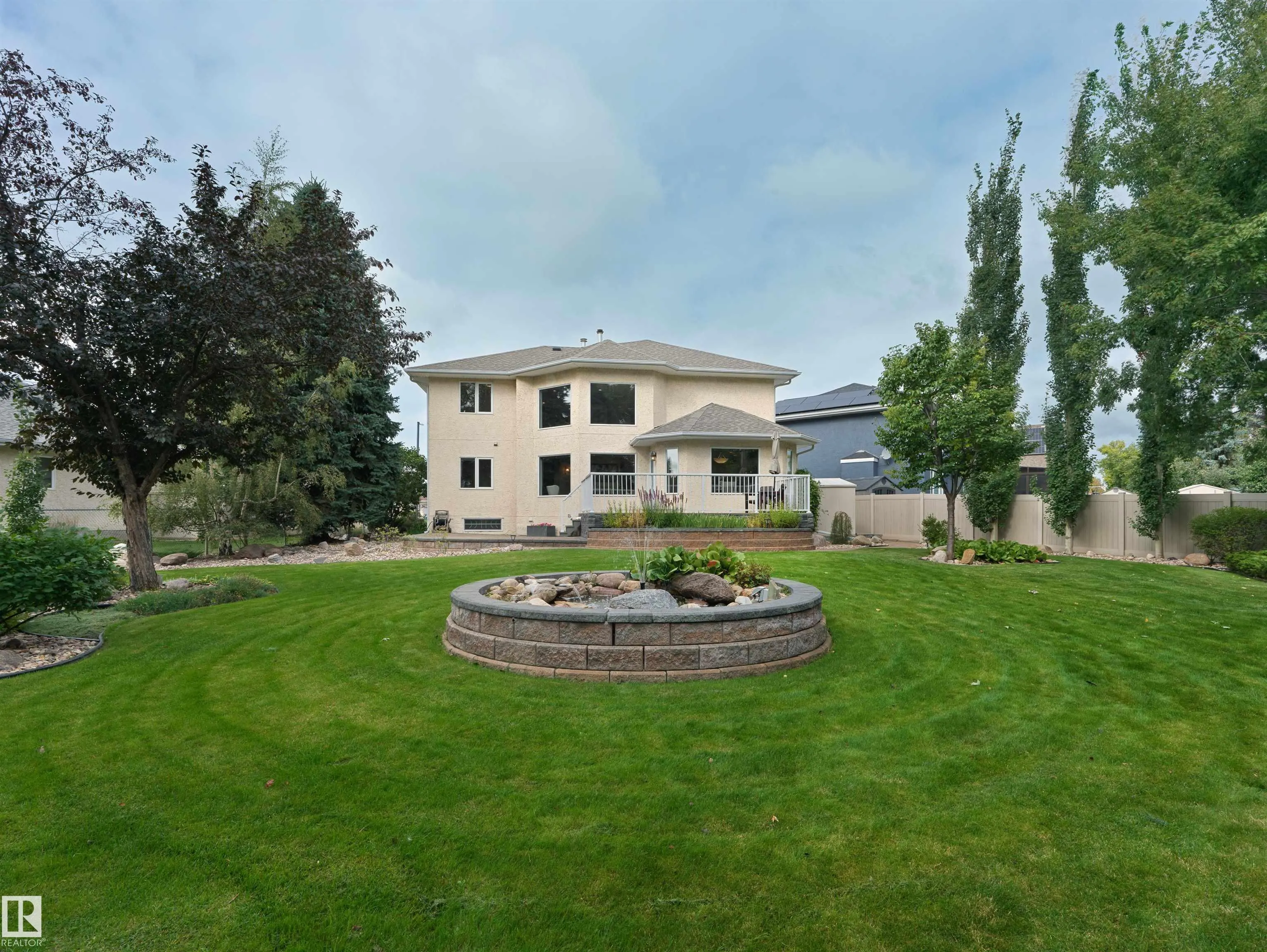 915 PICARD Drive