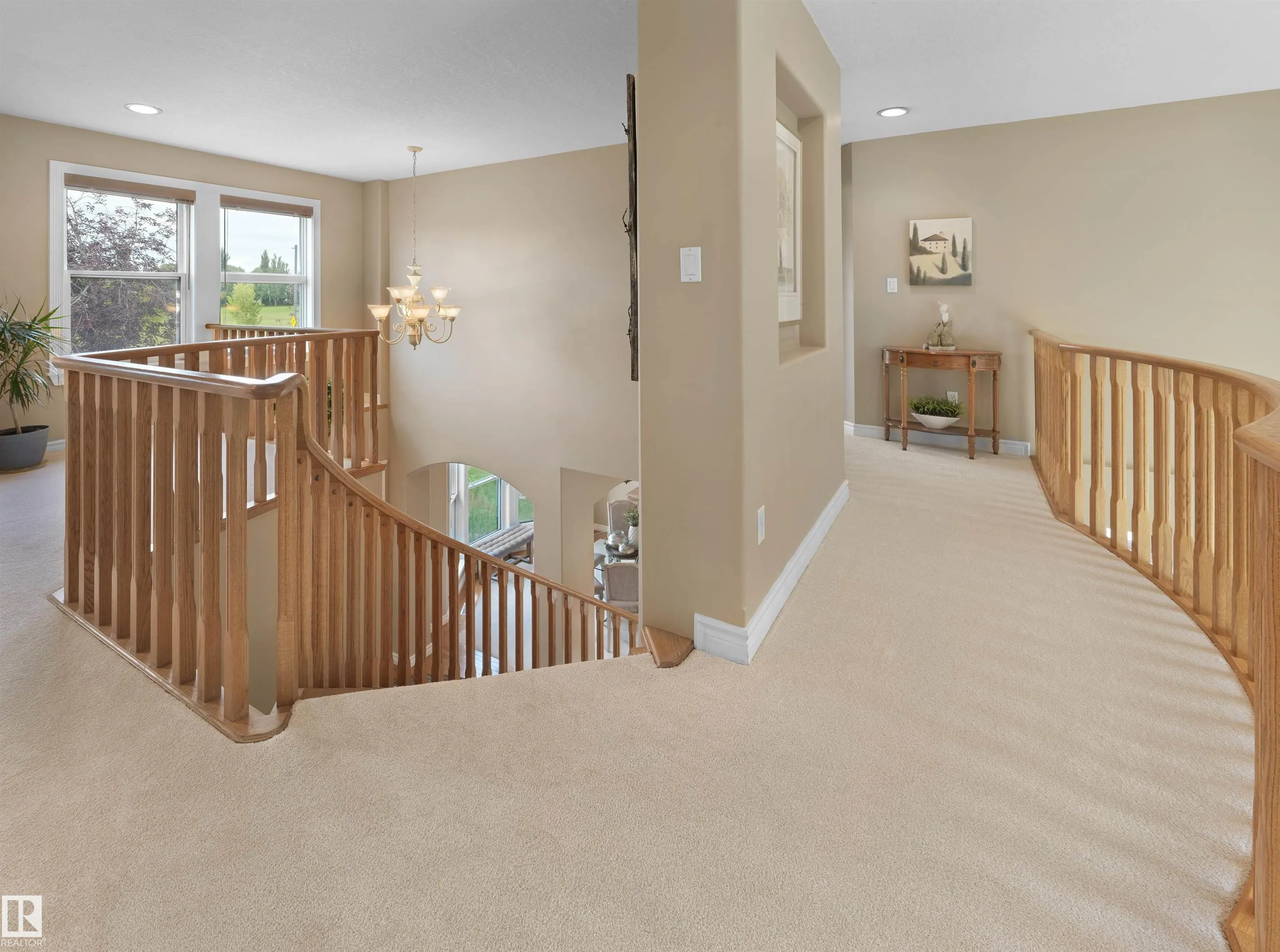 915 PICARD Drive