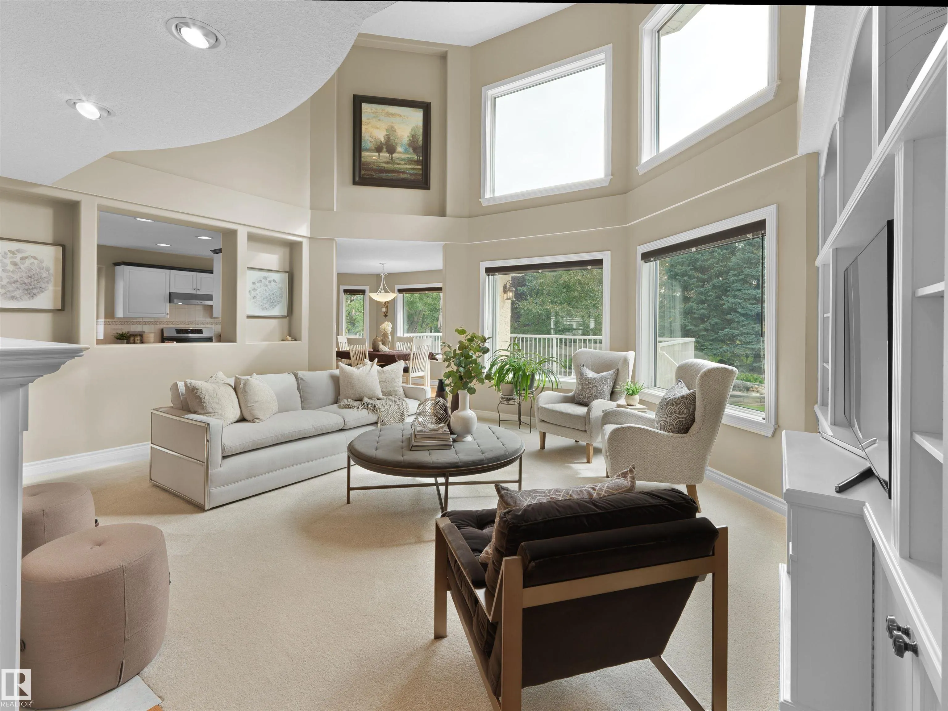 915 PICARD Drive