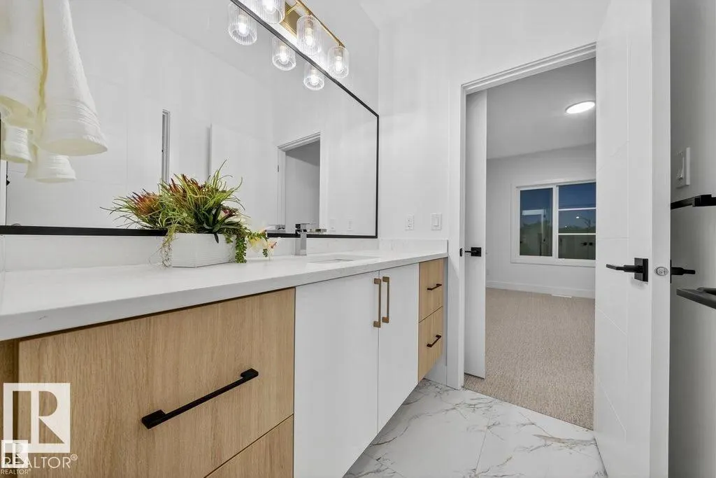 2019 156 AVE