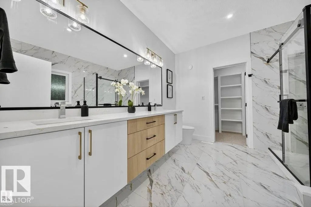 2019 156 AVE