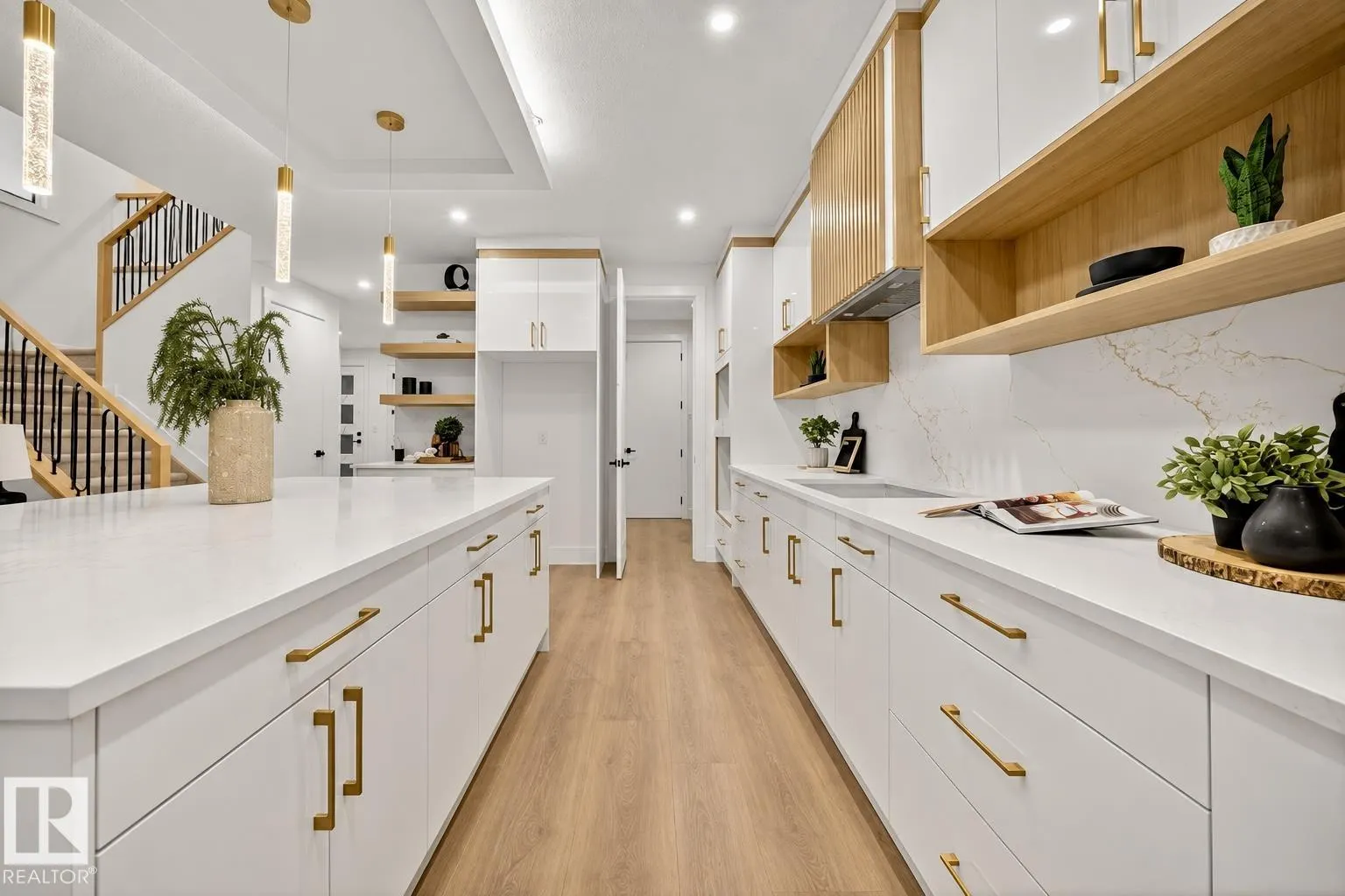 2019 156 AVE