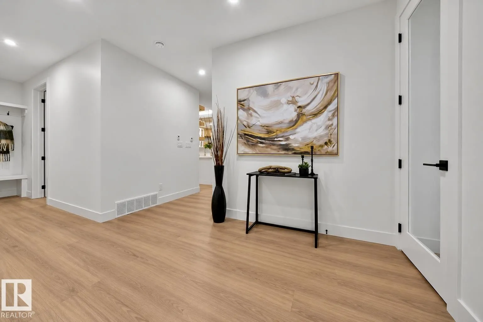 2019 156 AVE