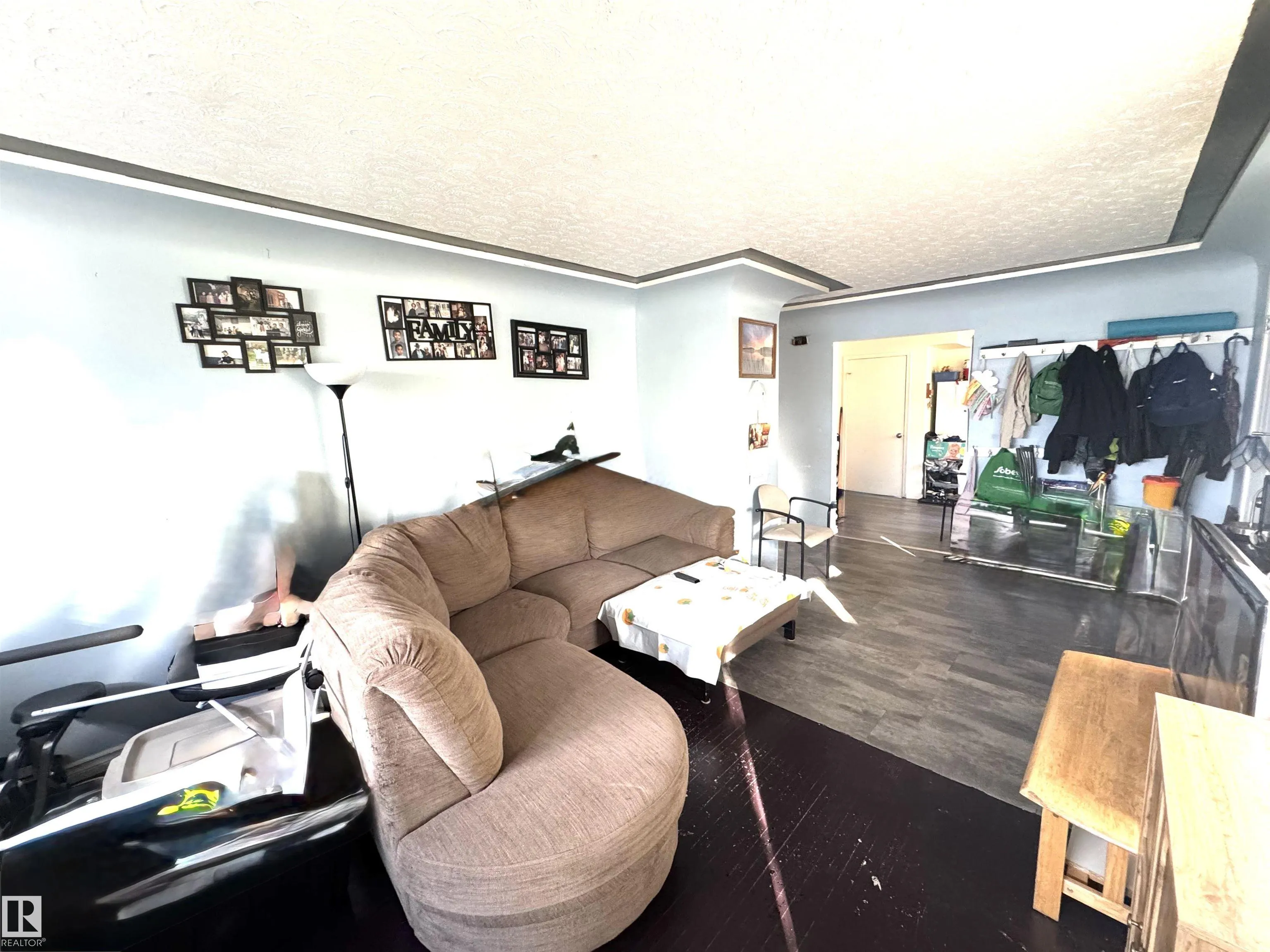 8108 124 Avenue
