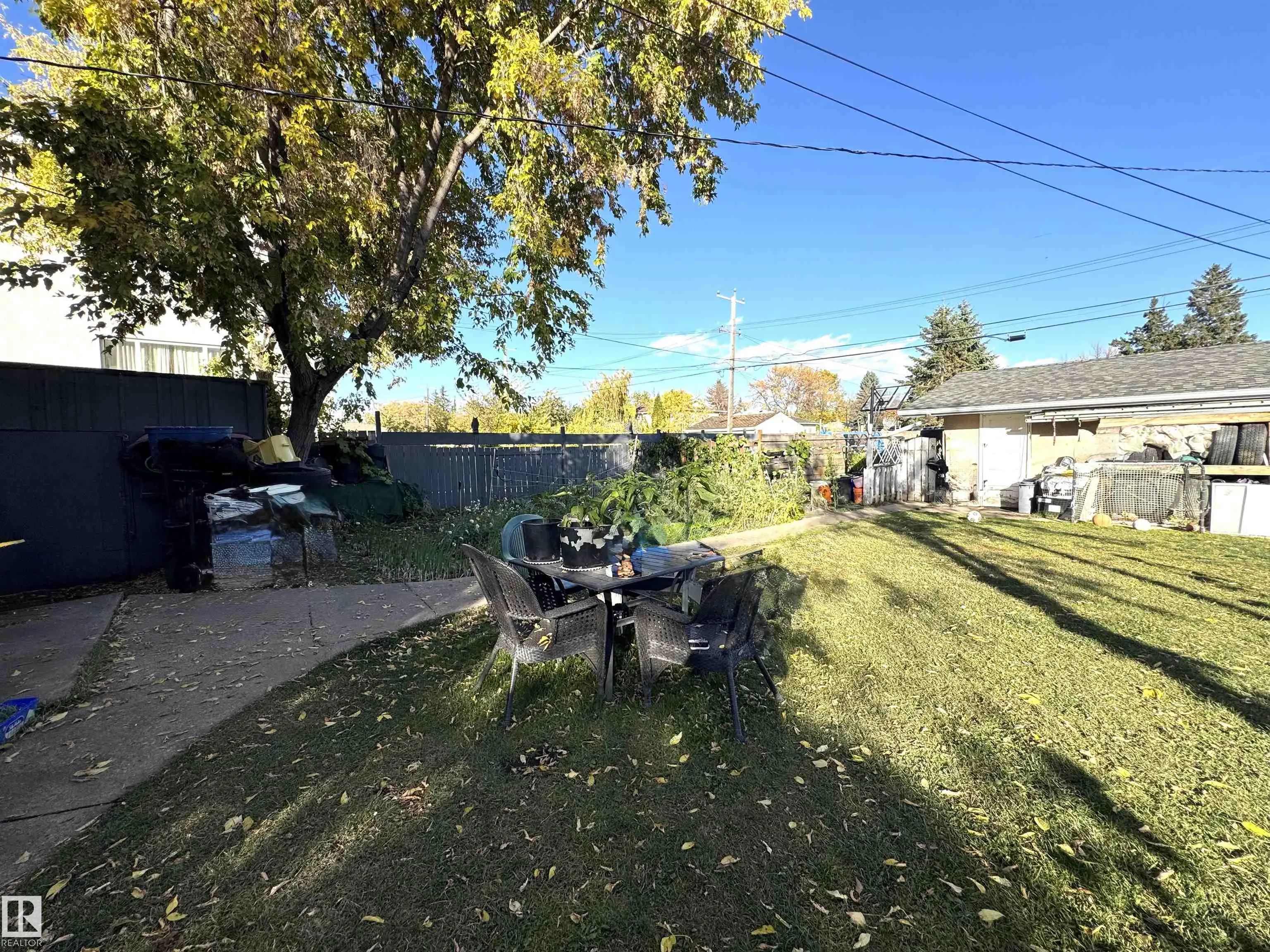 8108 124 Avenue