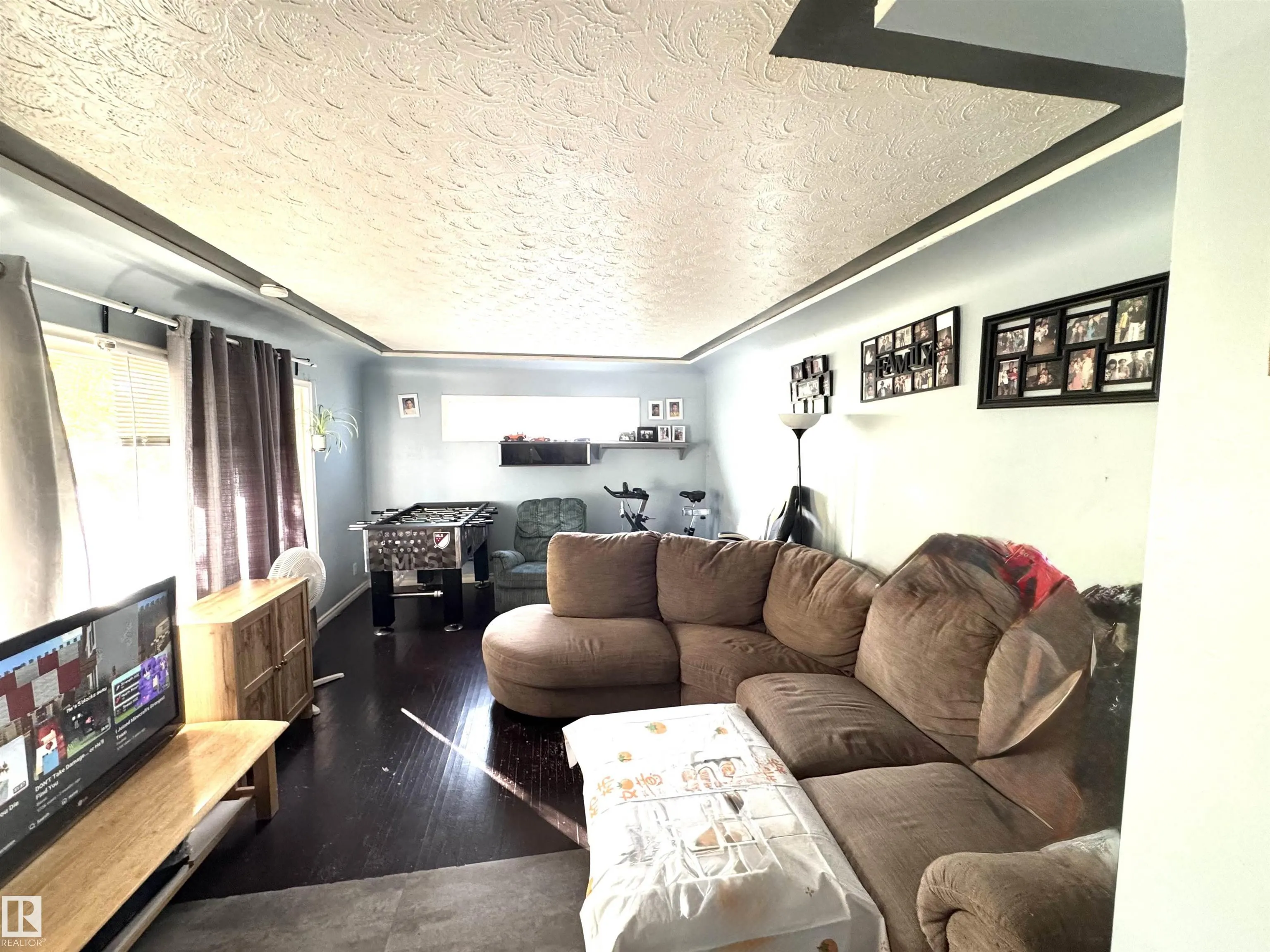 8108 124 Avenue