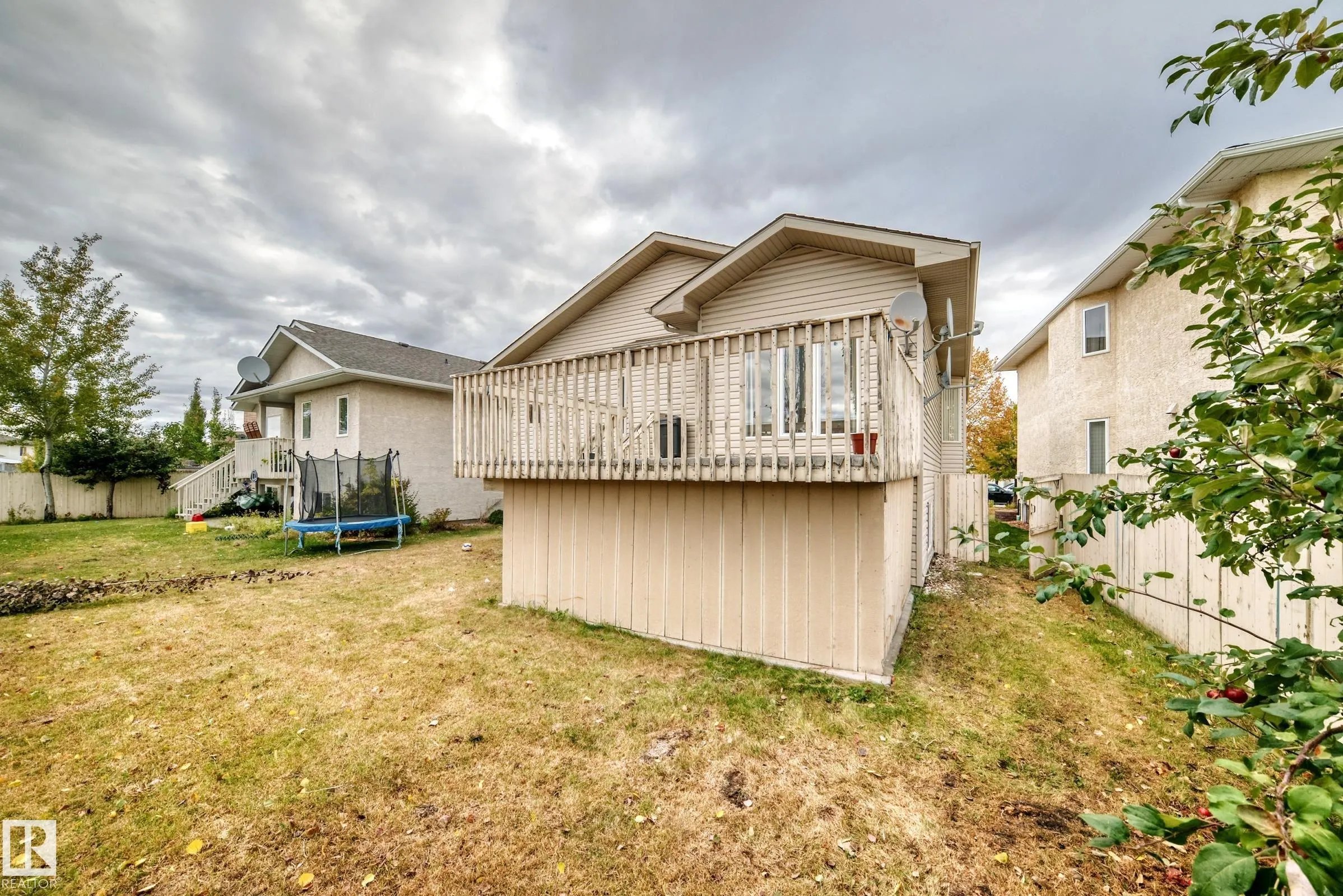 3460 30 St
