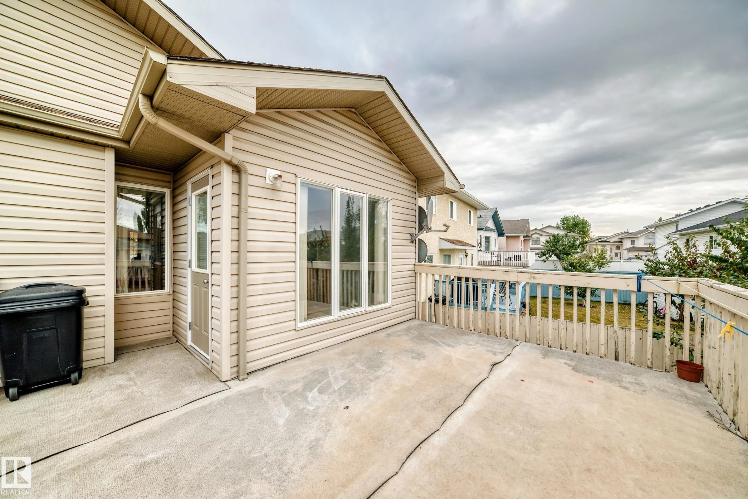 3460 30 St