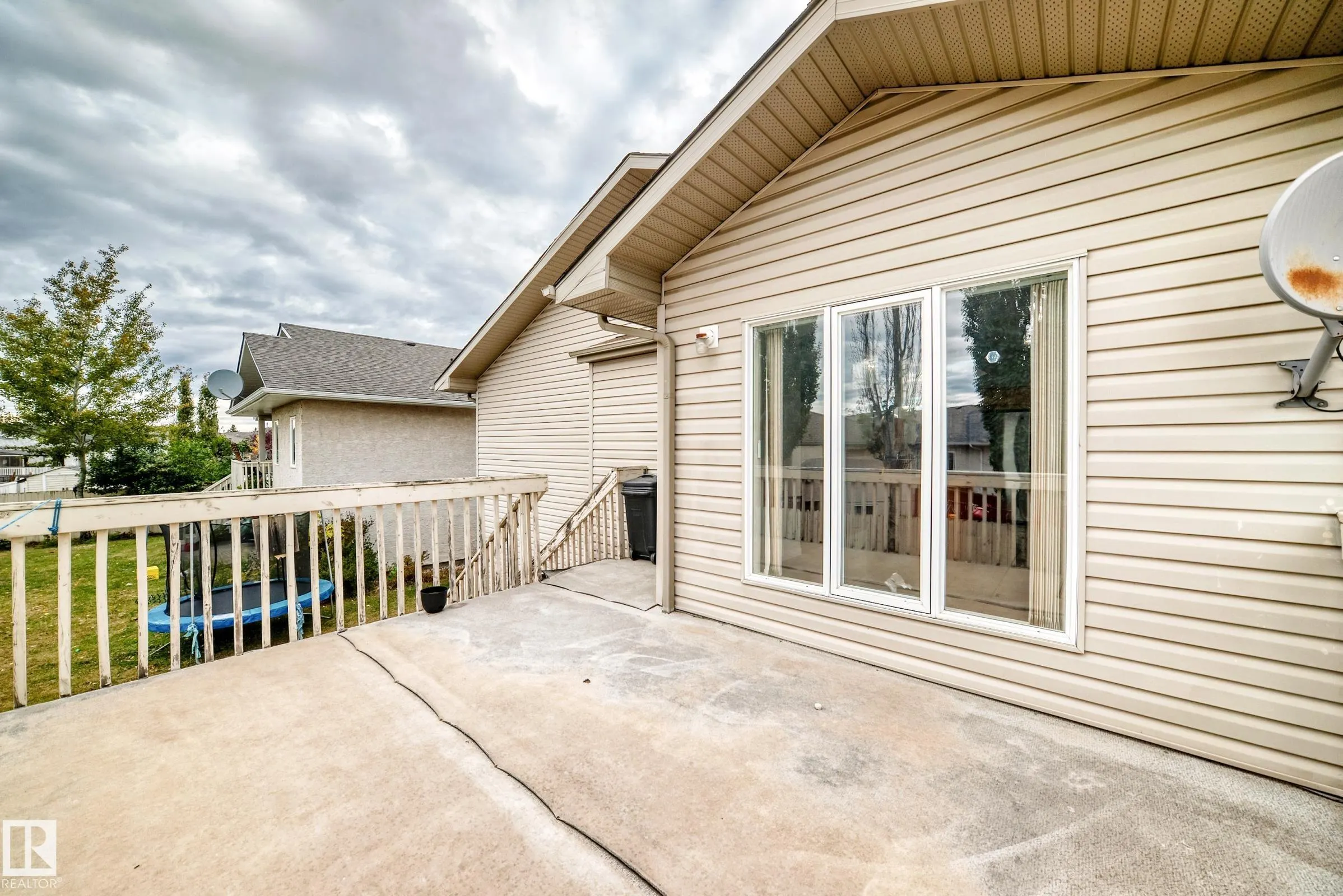 3460 30 St
