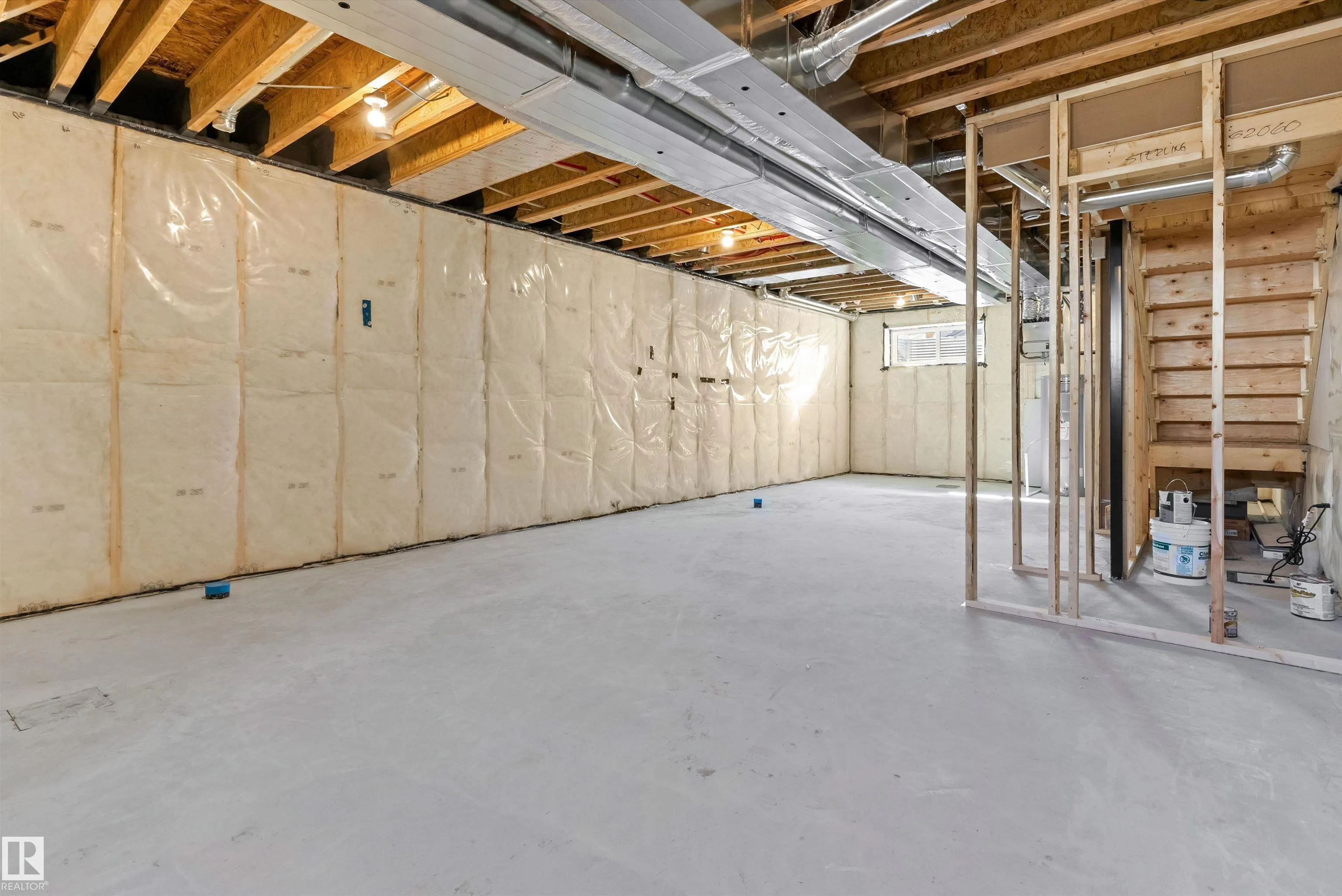 1060 14 Avenue