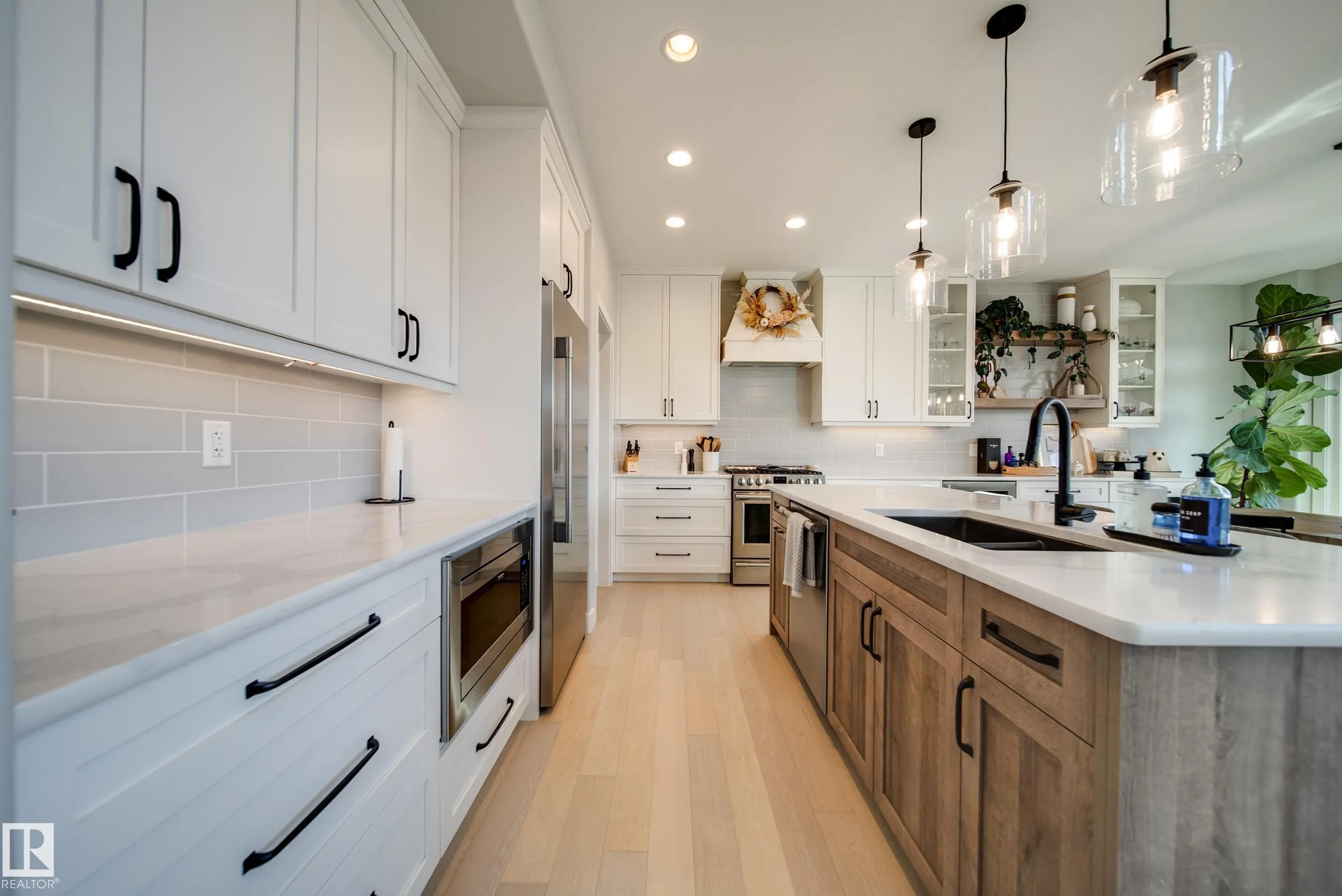 6843 KNOX Loop