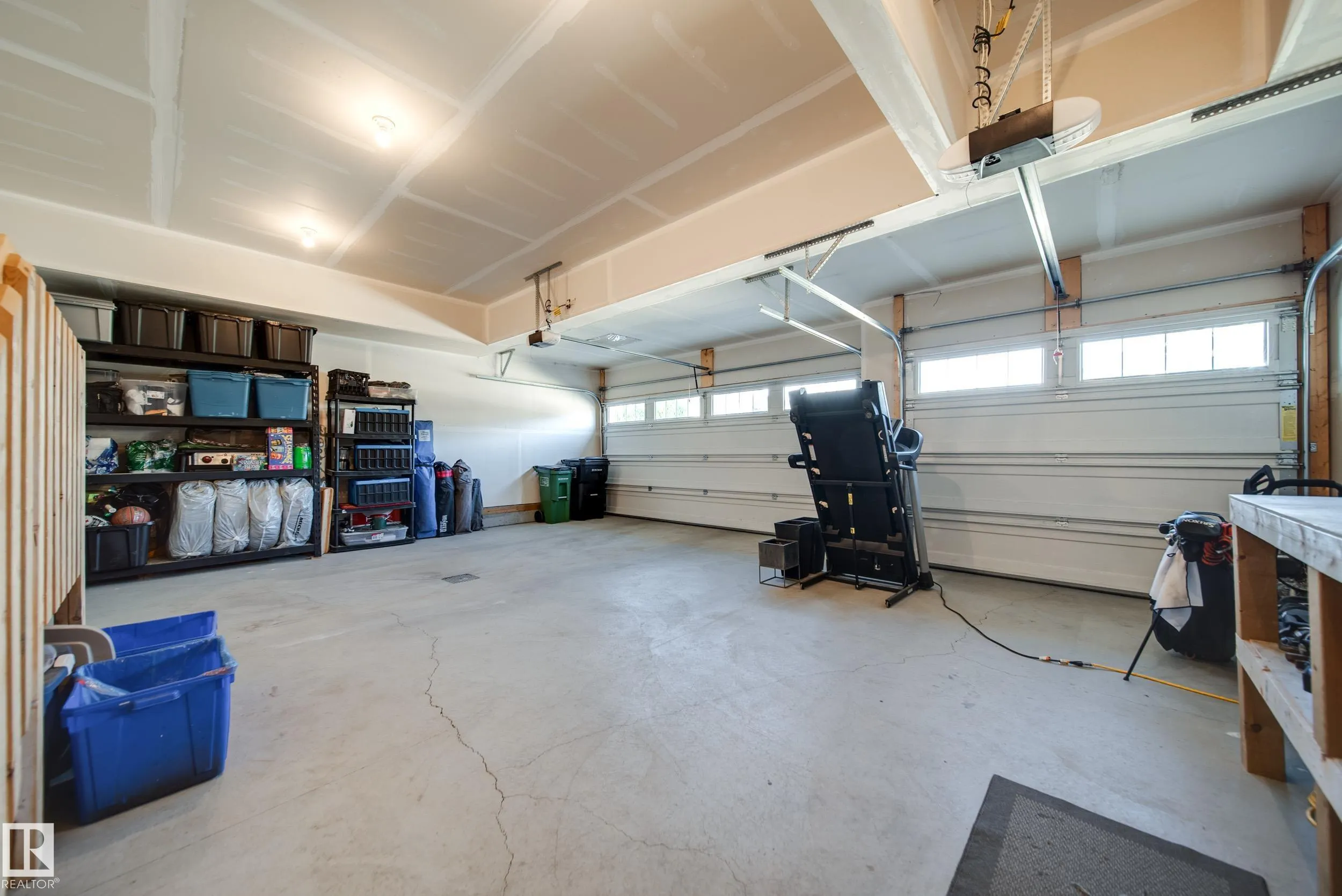 6843 KNOX Loop