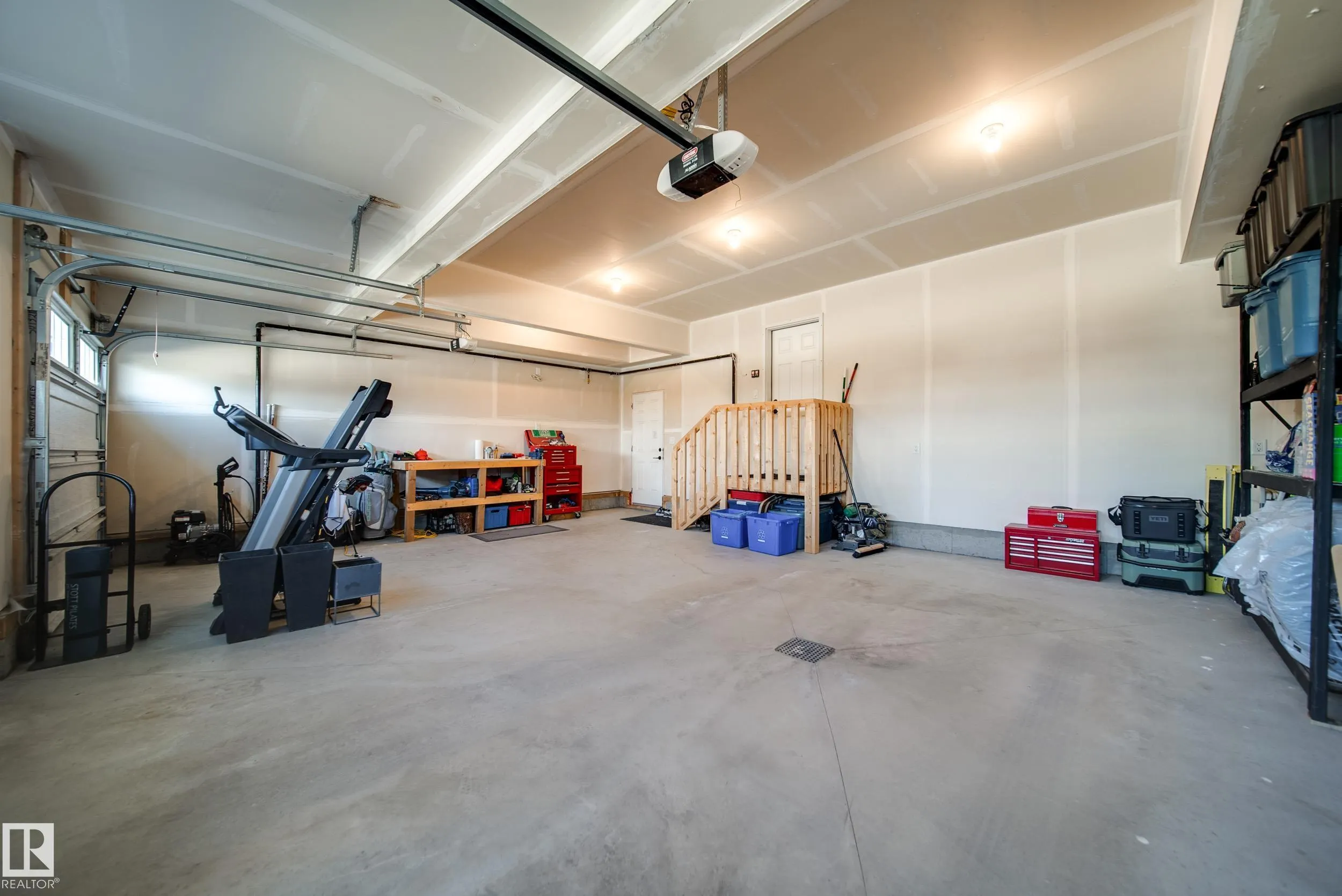 6843 KNOX Loop