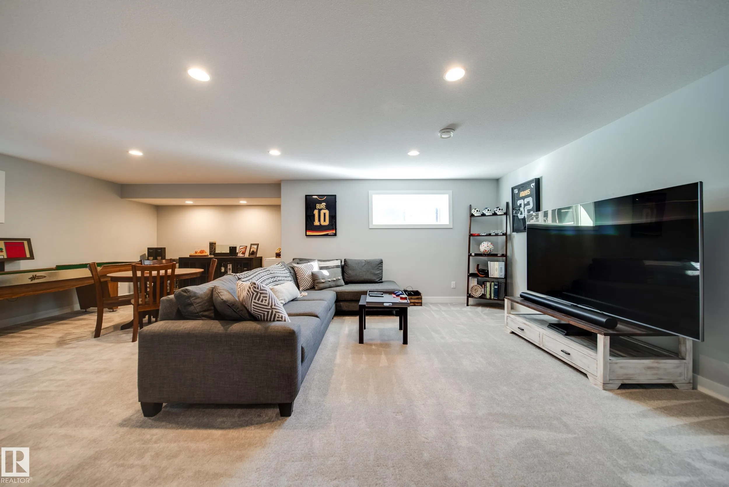 6843 KNOX Loop