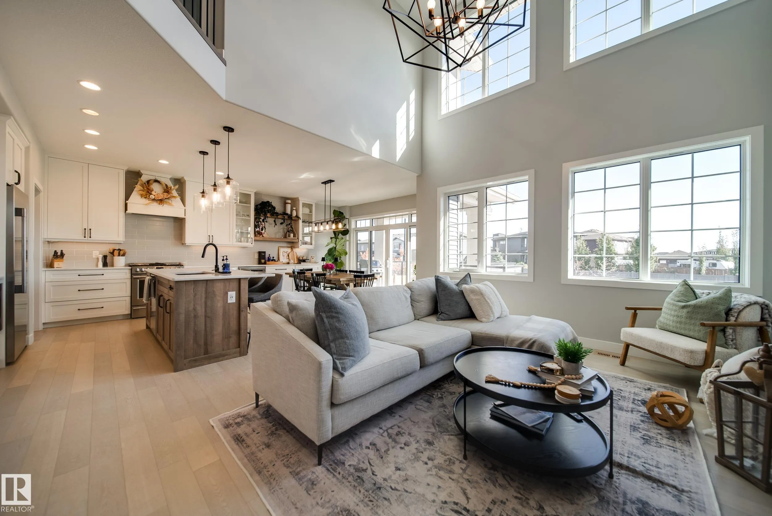 6843 KNOX Loop