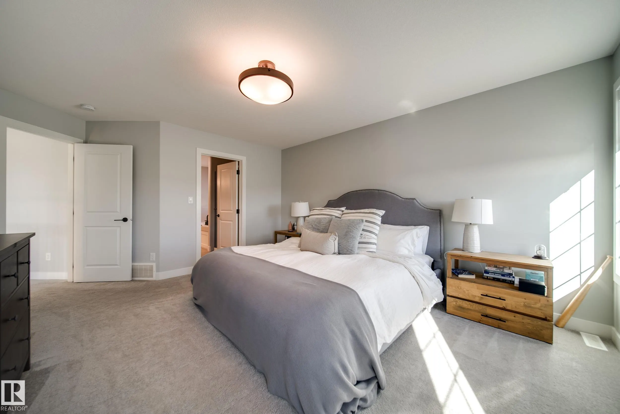 6843 KNOX Loop