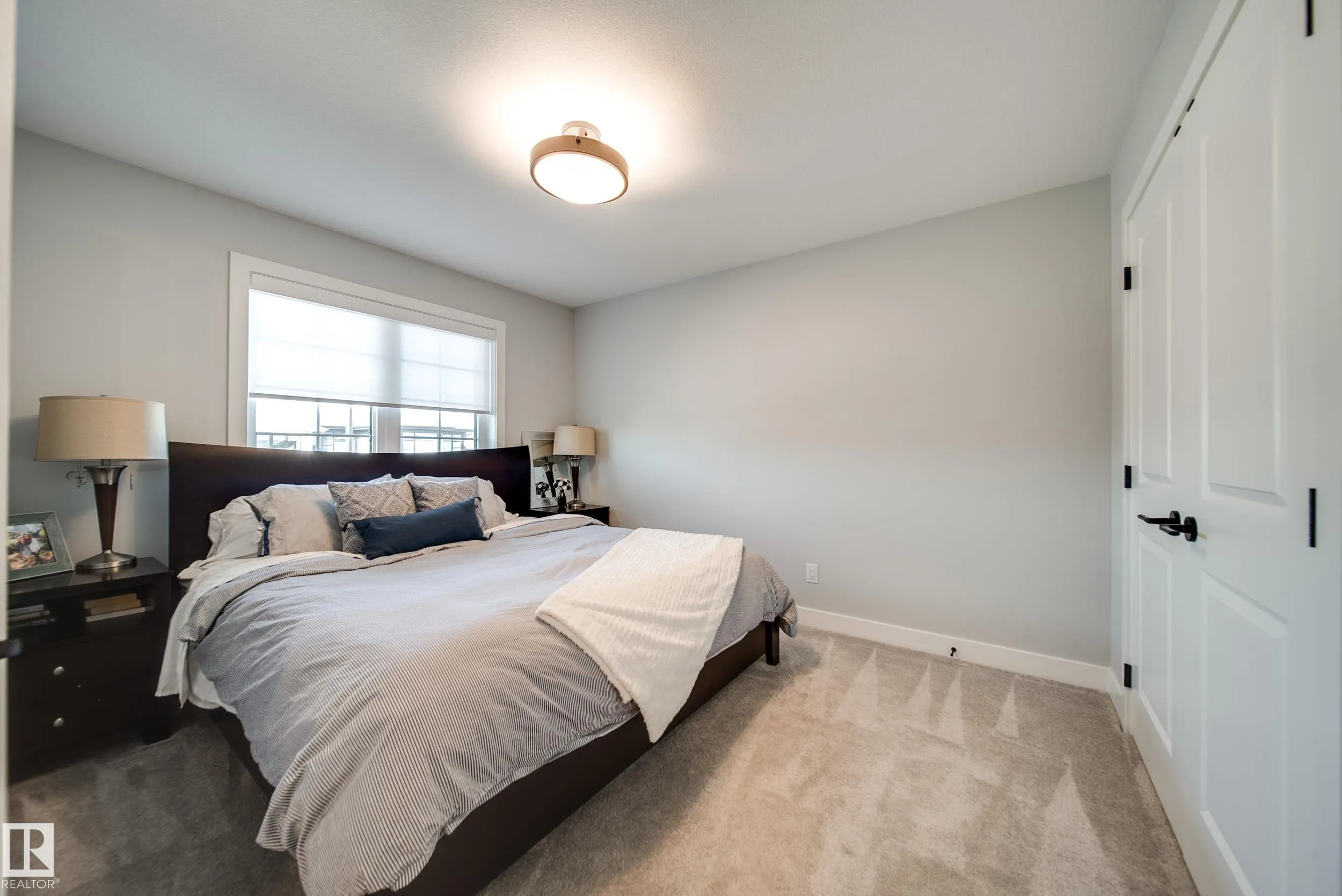 6843 KNOX Loop