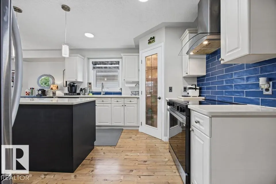 16103 67 Street