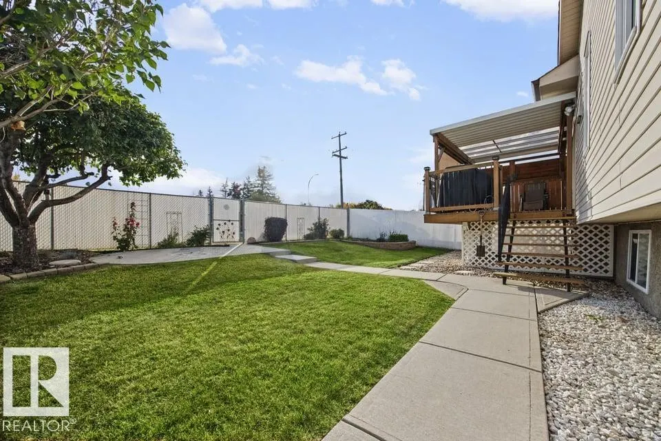 16103 67 Street