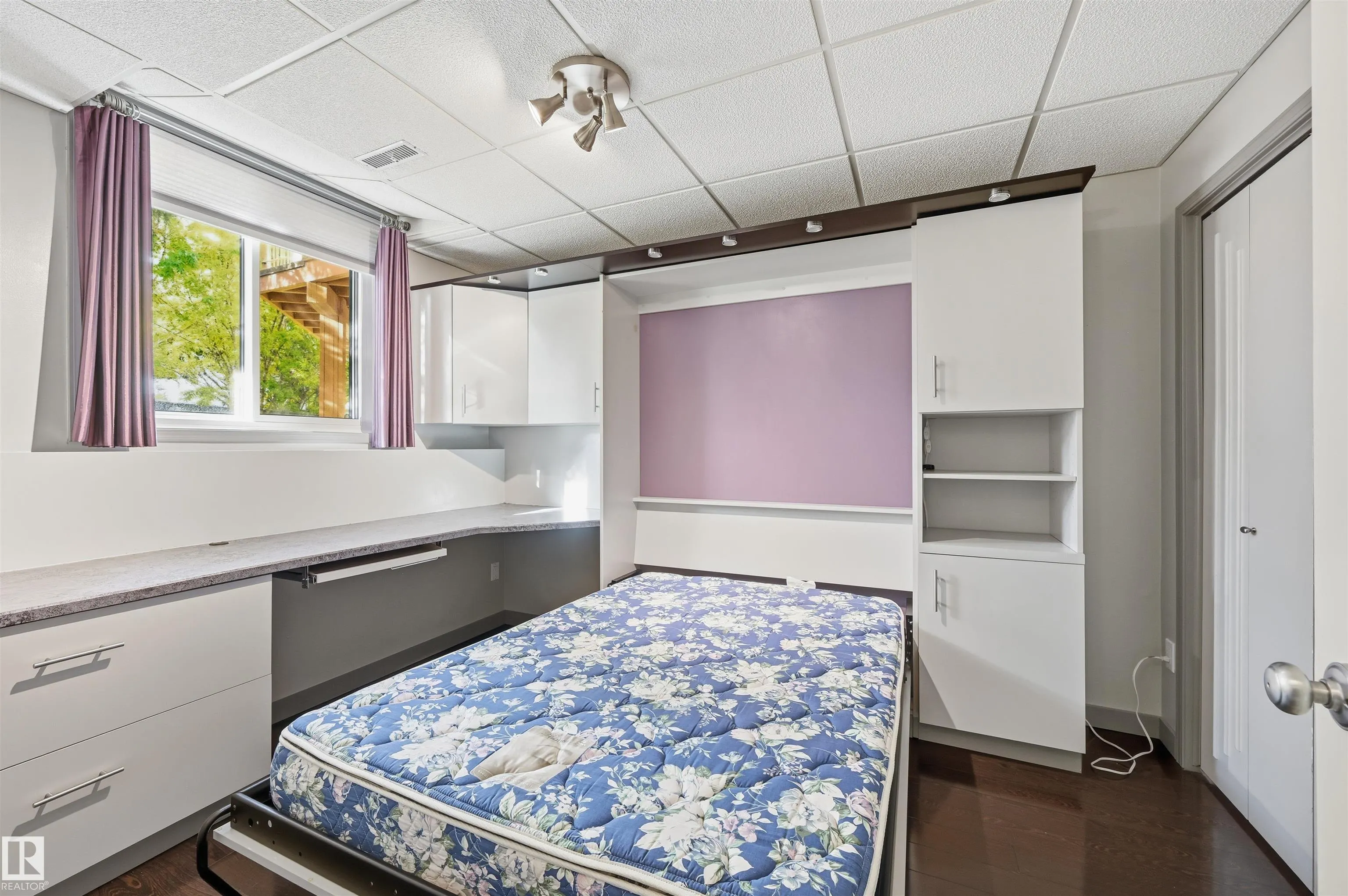 11809 9B Avenue