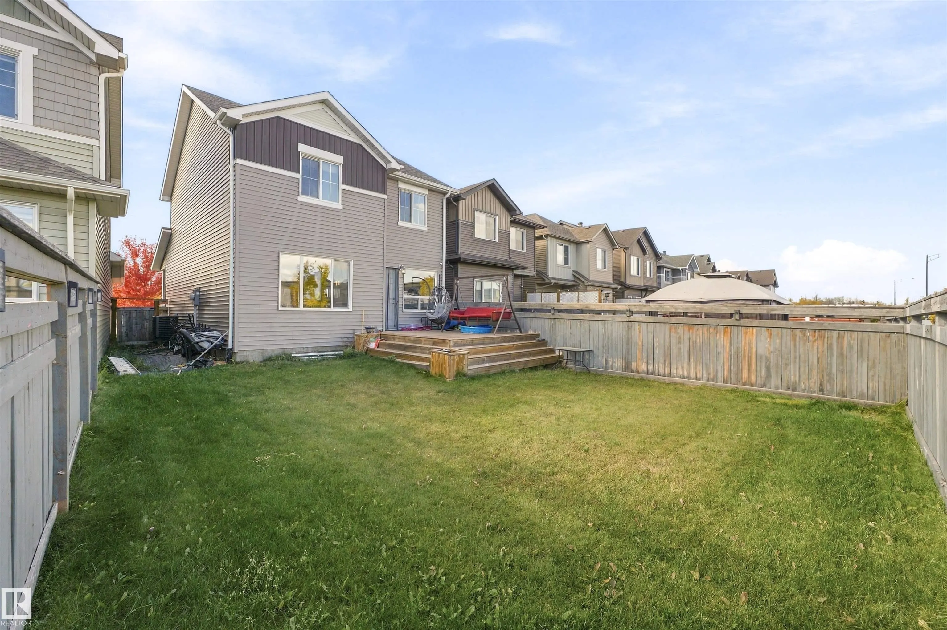 2819 DUKE Crescent