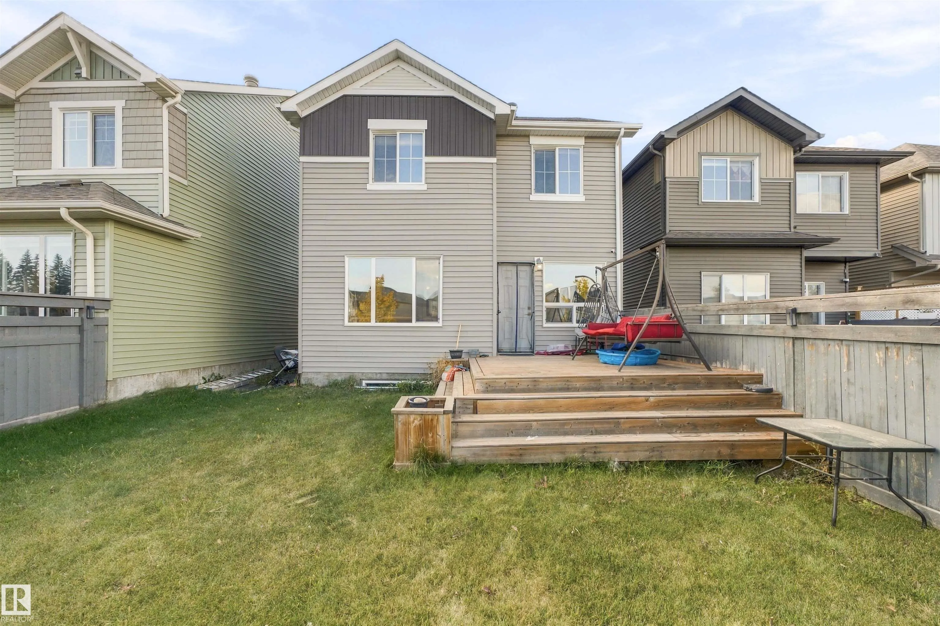 2819 DUKE Crescent