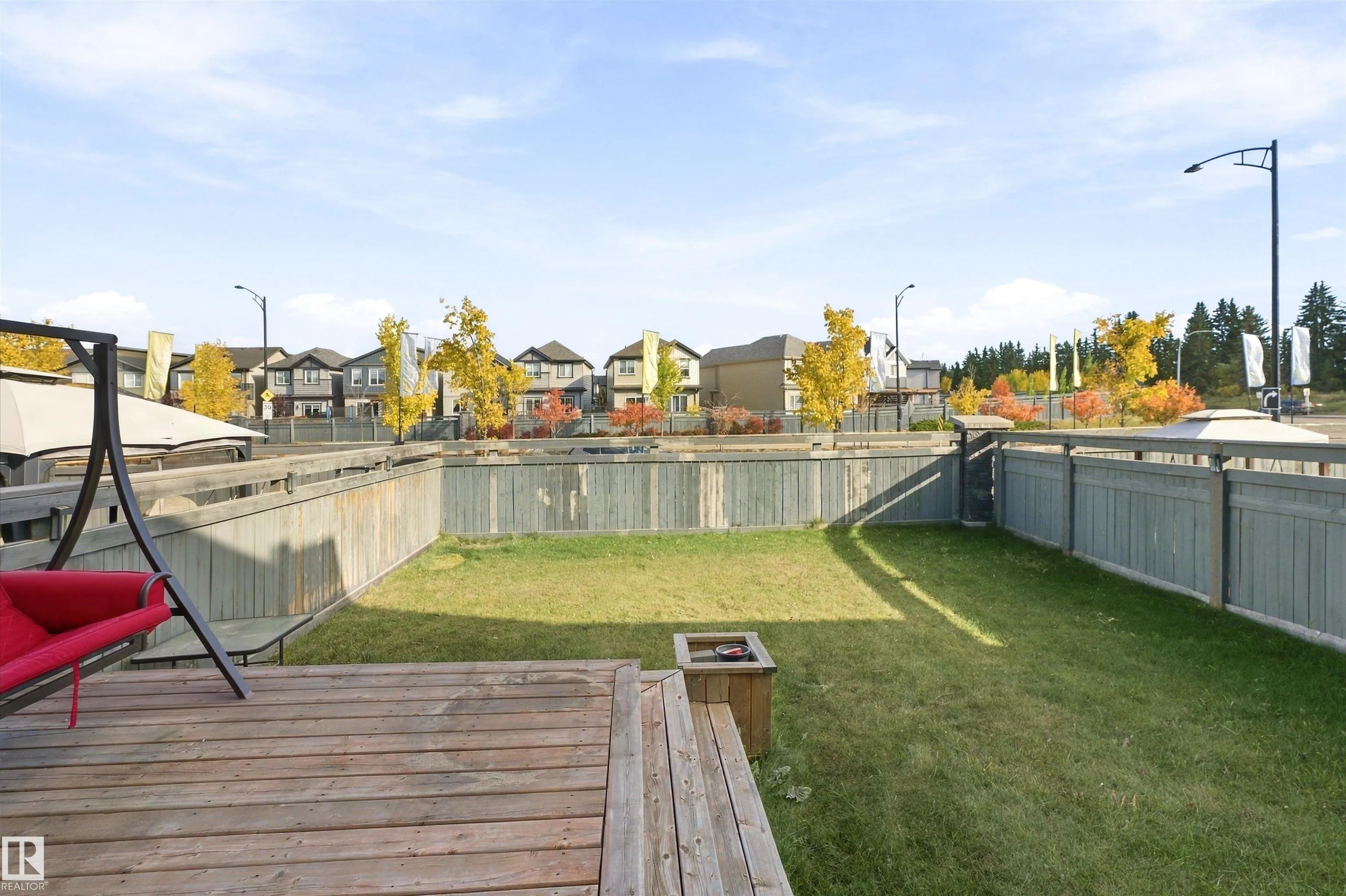 2819 DUKE Crescent