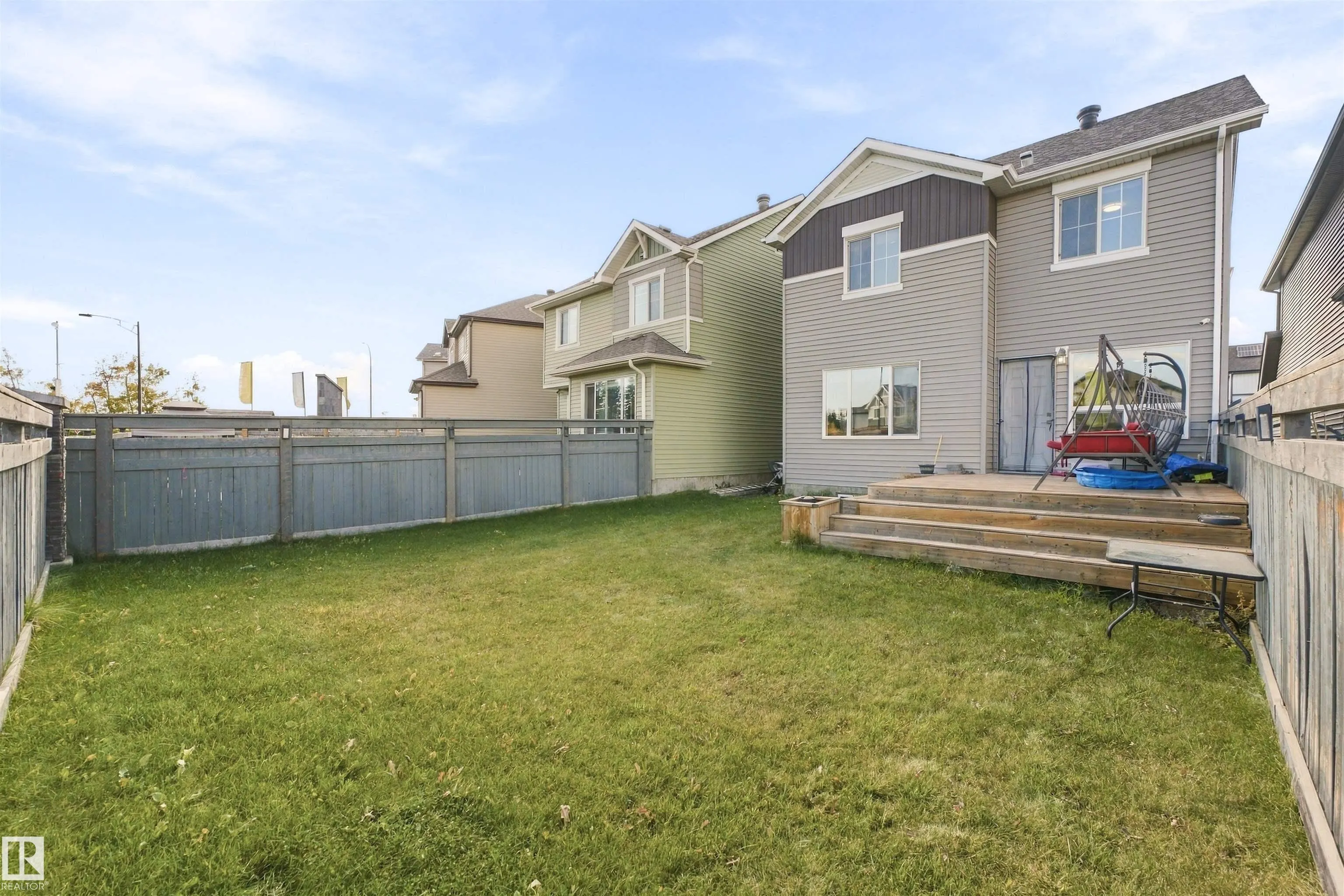 2819 DUKE Crescent