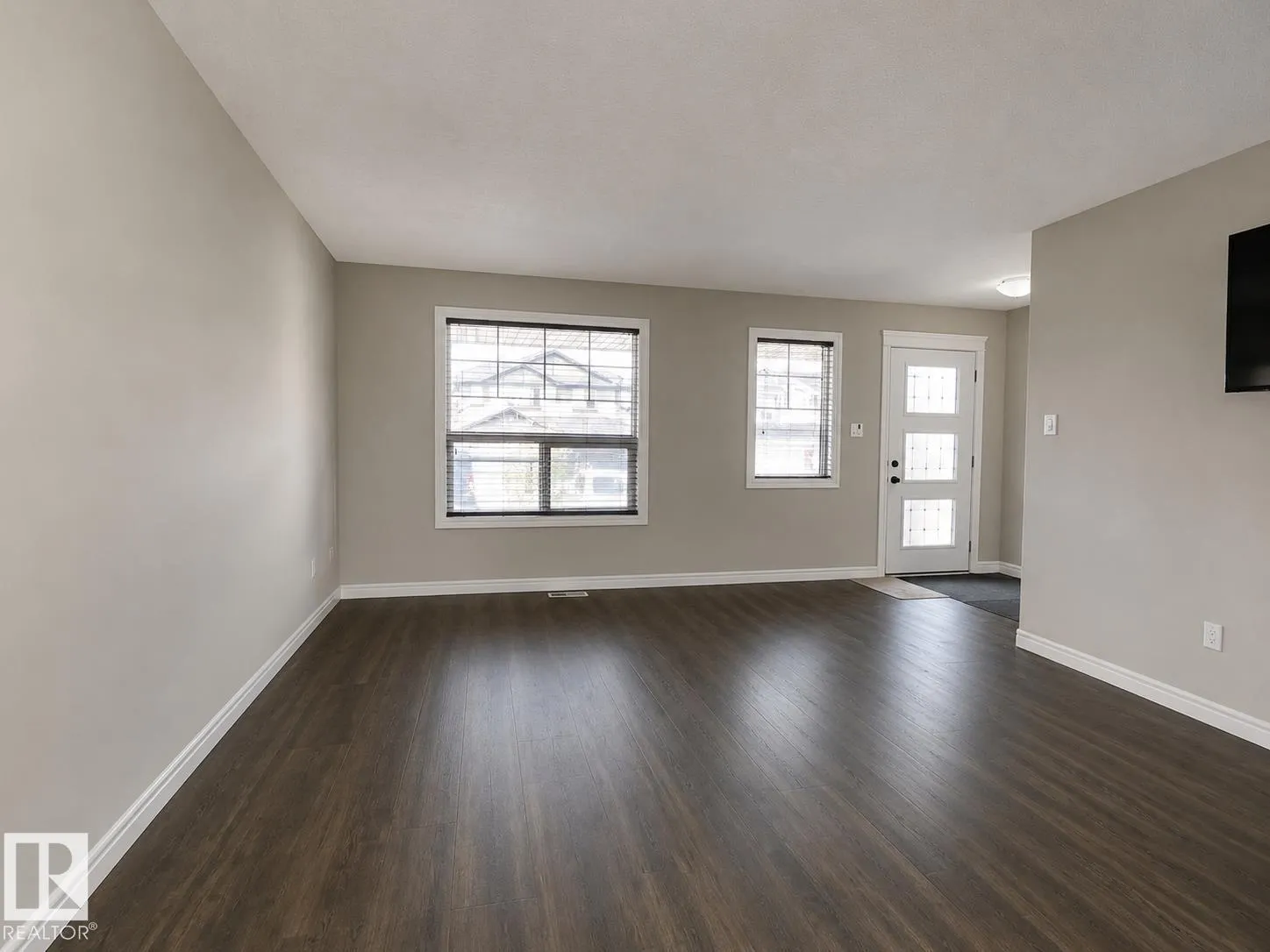 2251 CASEY Crescent