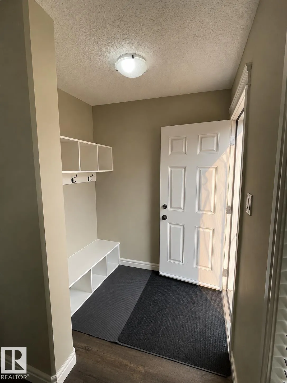 2251 CASEY Crescent