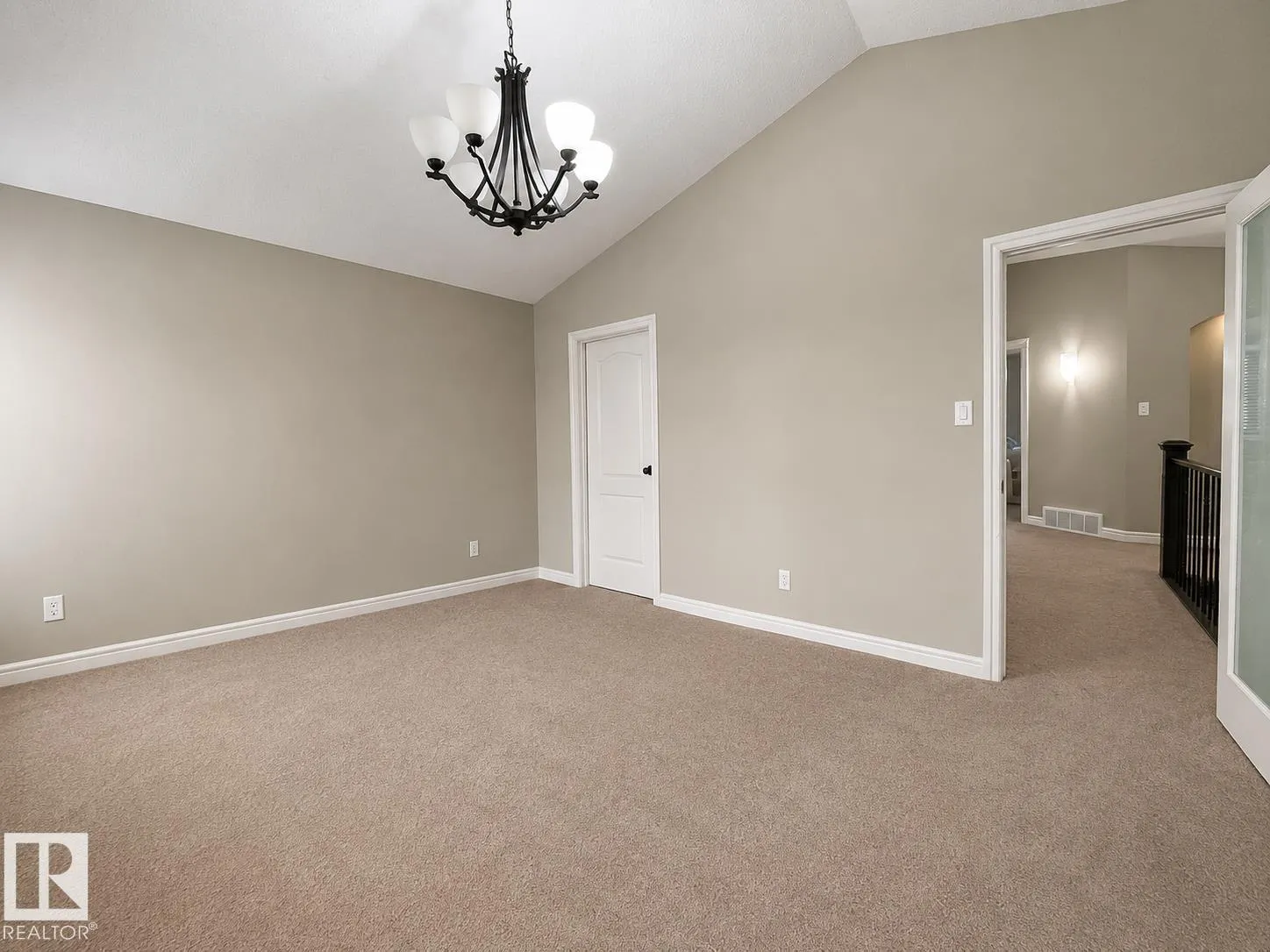 2251 CASEY Crescent