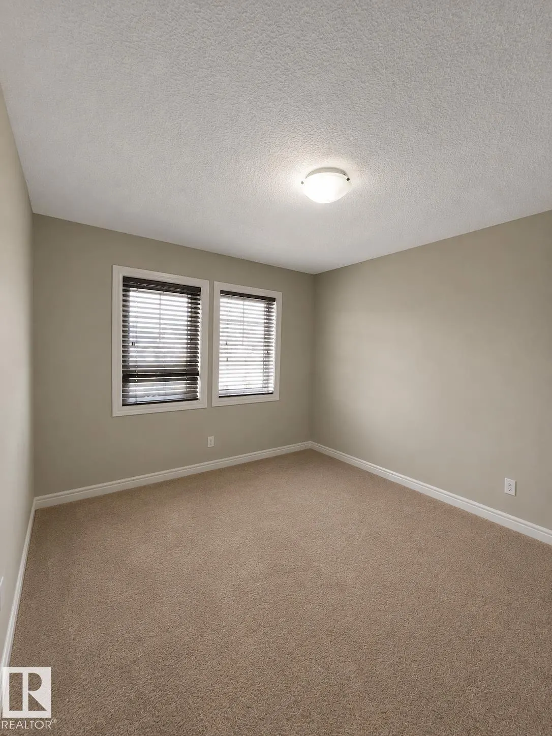 2251 CASEY Crescent