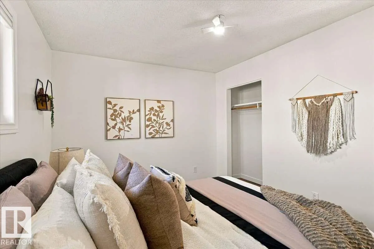 75 MOHAWK Crescent