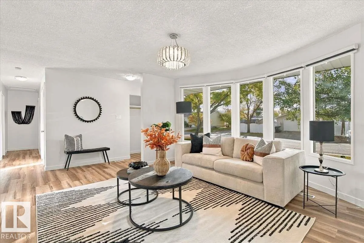 75 MOHAWK Crescent
