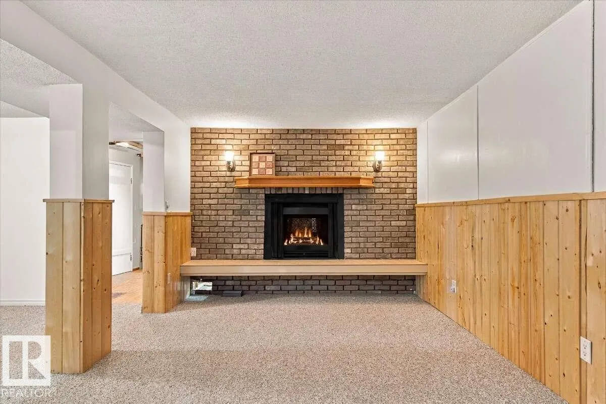 75 MOHAWK Crescent