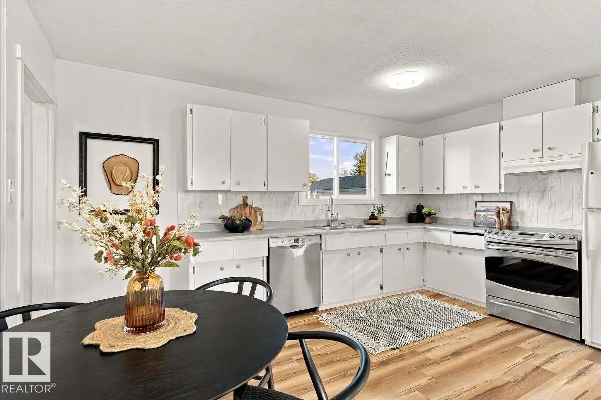 75 MOHAWK Crescent