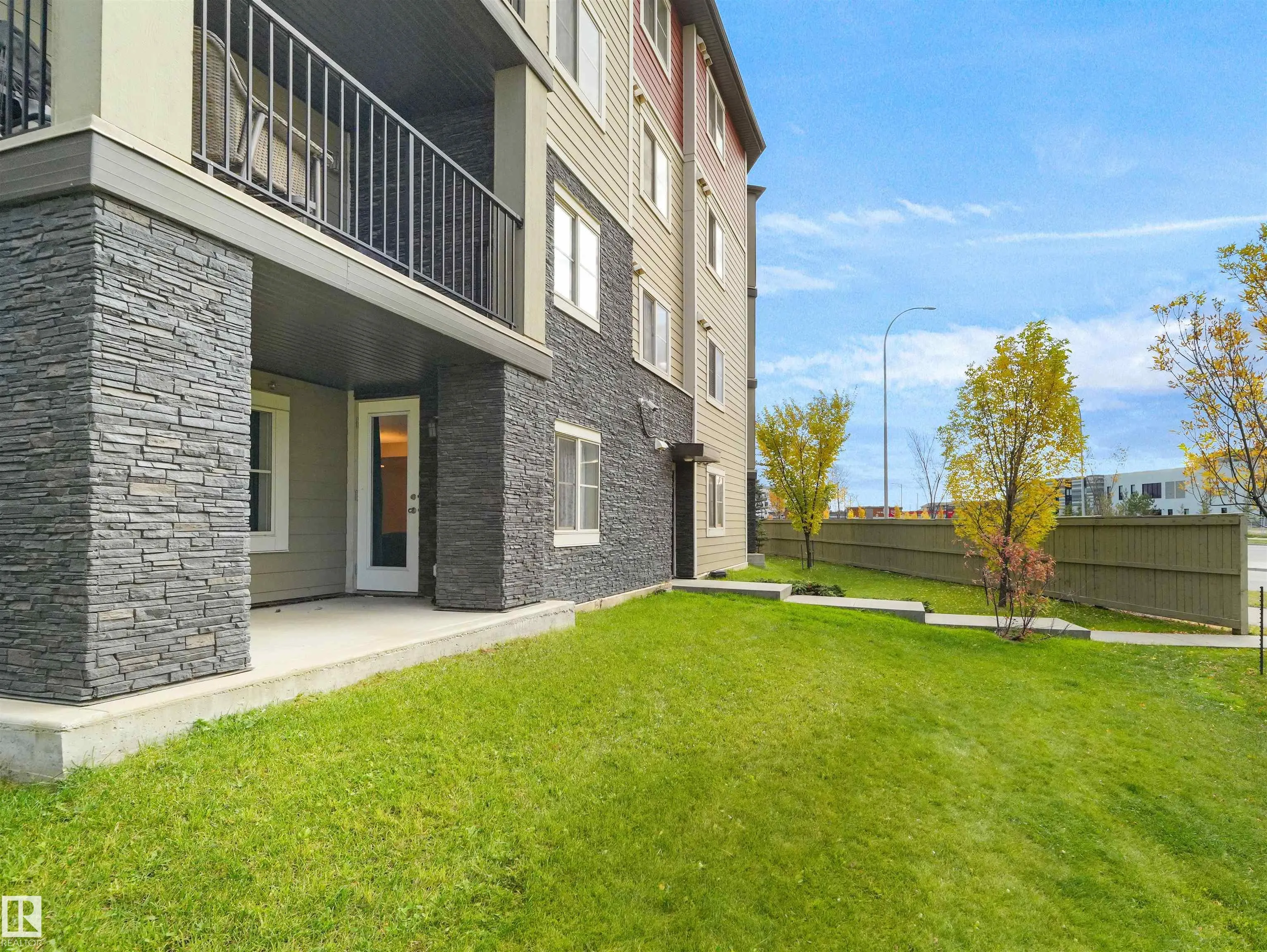 3315 JAMES MOWATT Trail