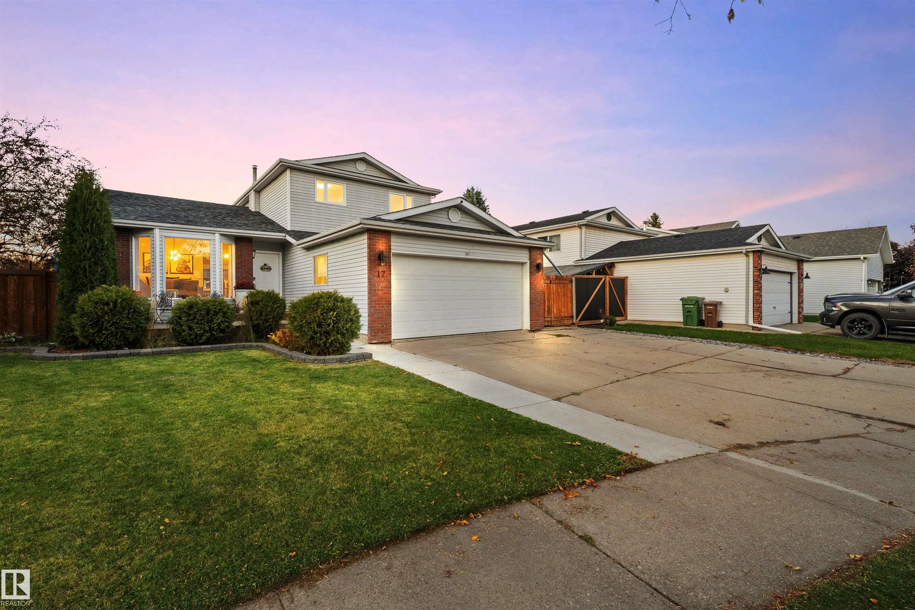 17 DONLEVY Place
