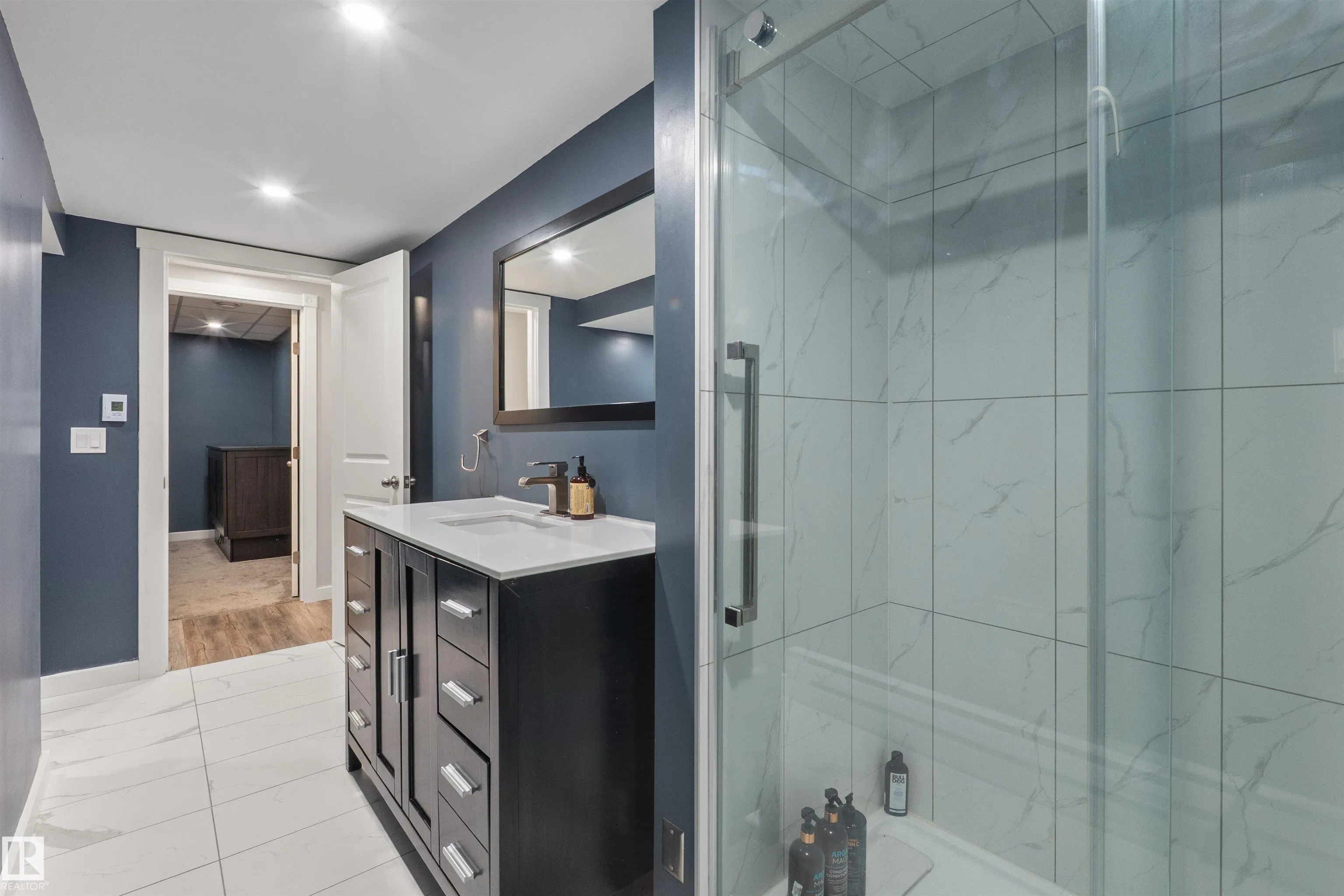 17 DONLEVY Place
