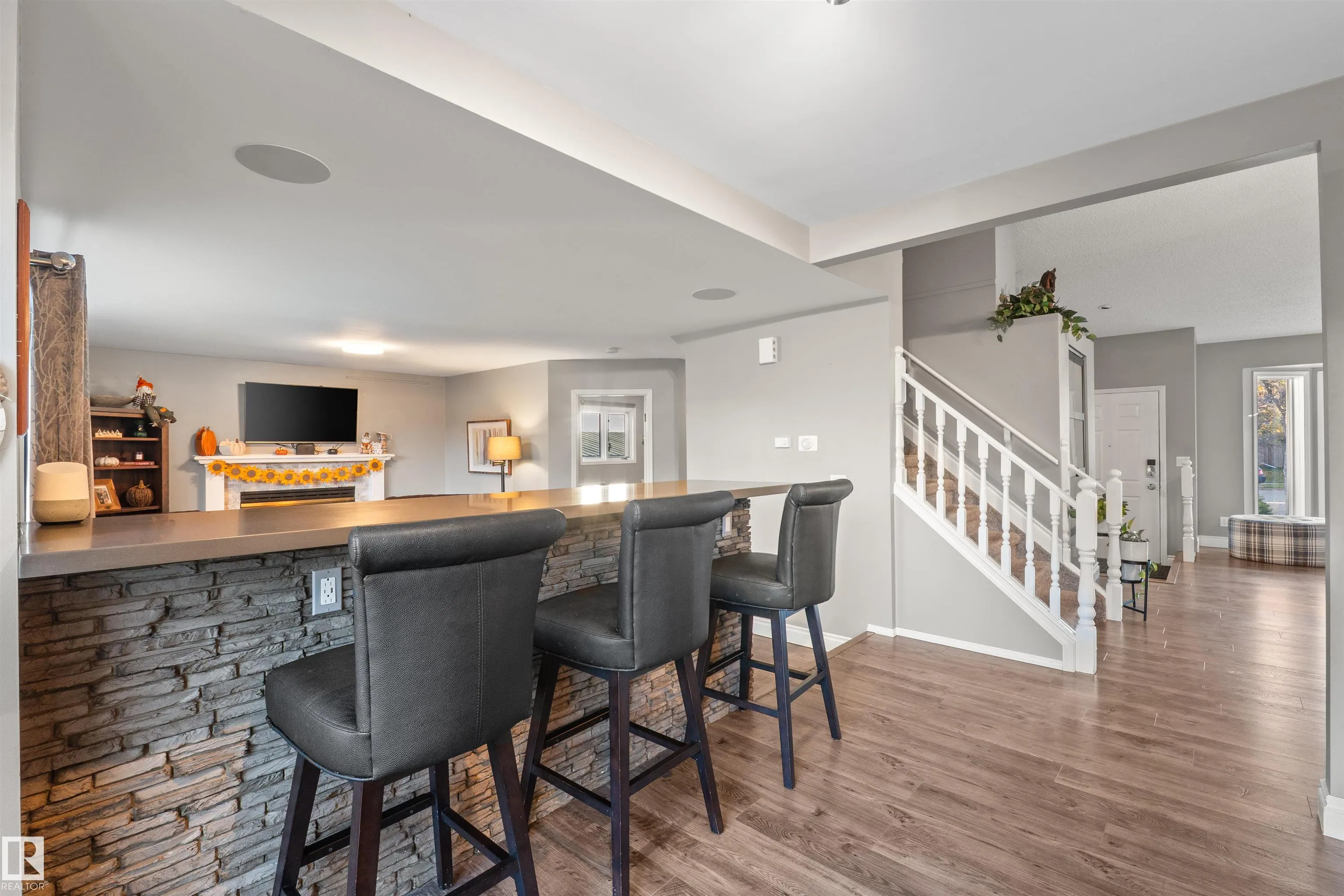17 DONLEVY Place