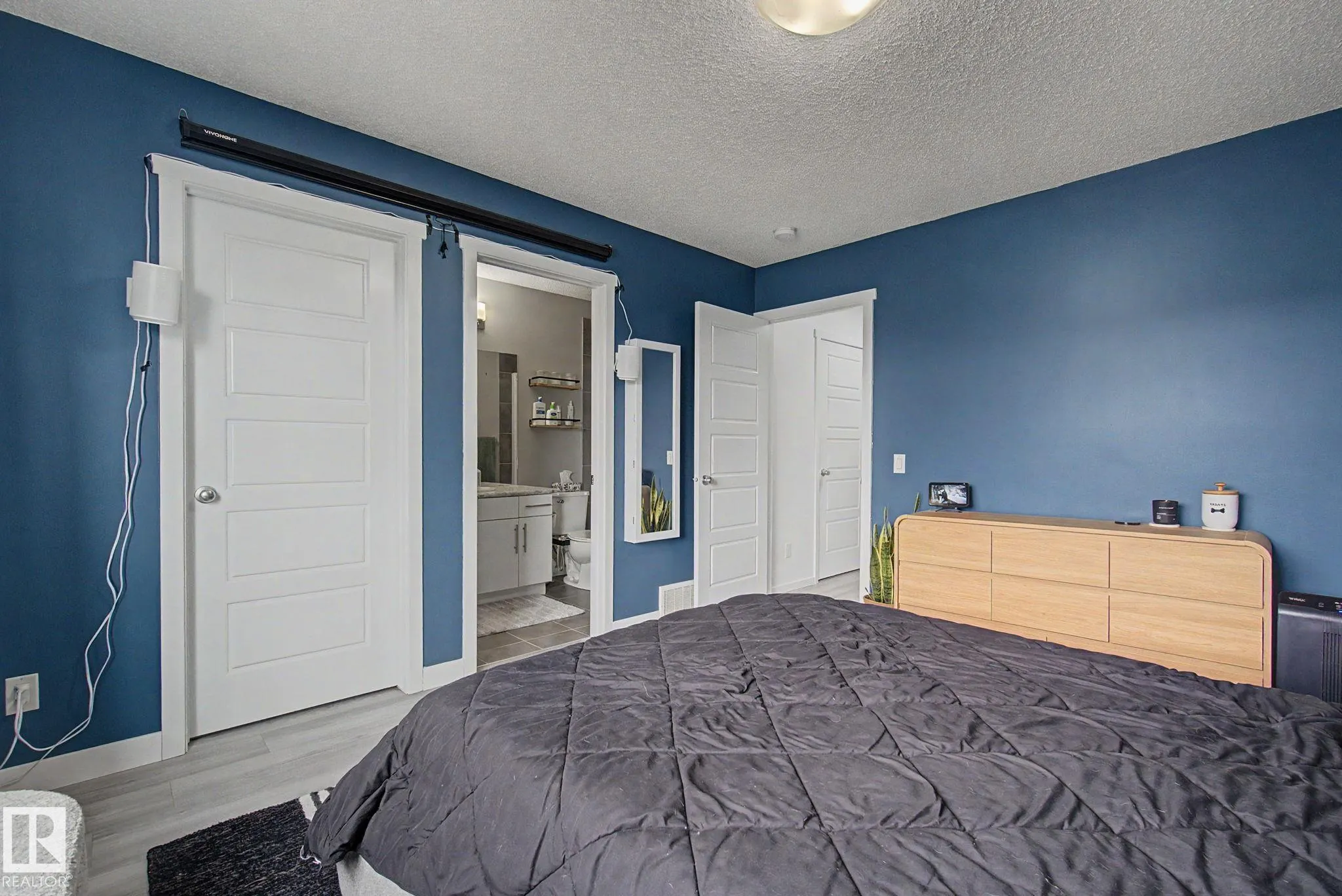 385 ORCHARDS Boulevard