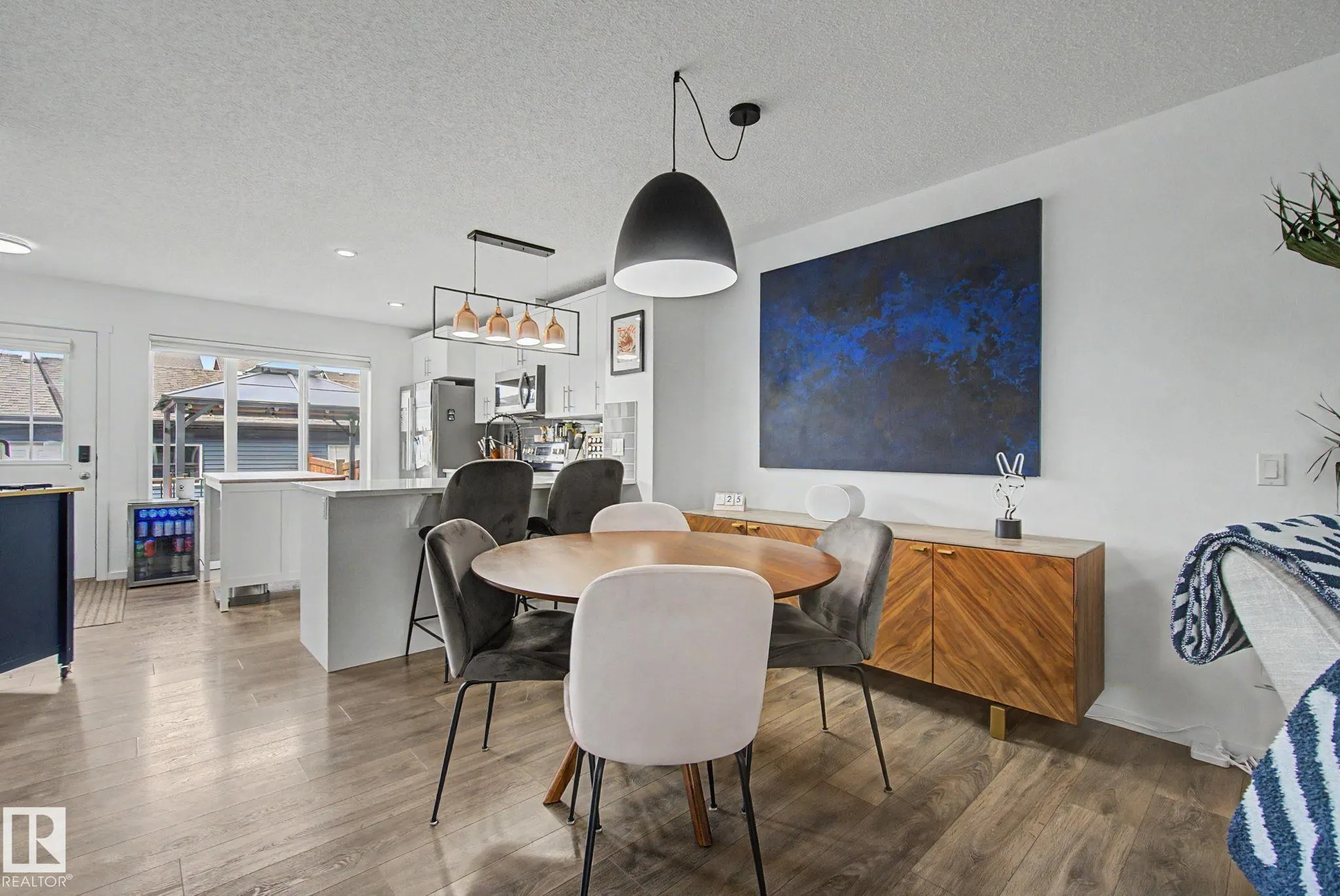 385 ORCHARDS Boulevard