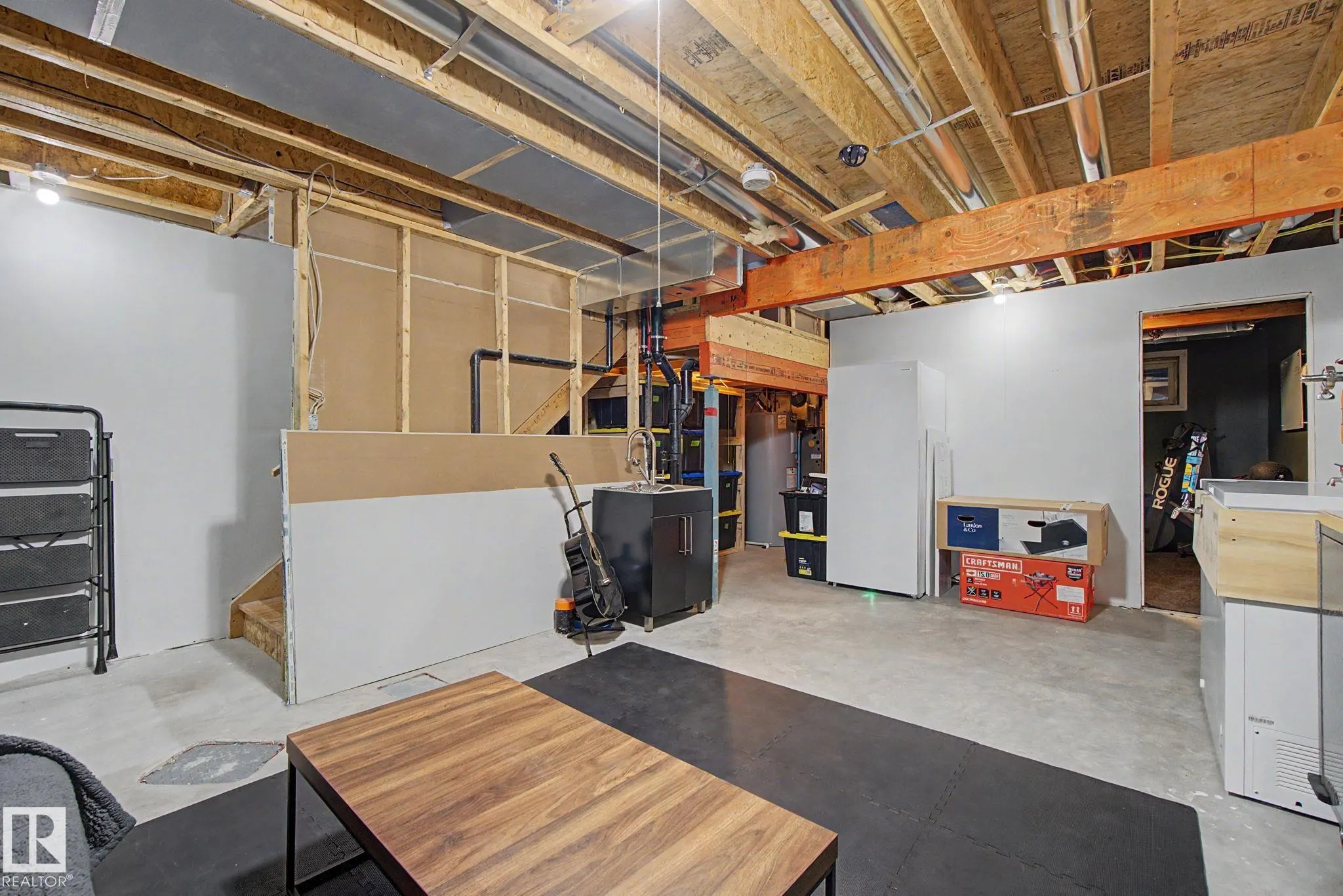 385 ORCHARDS Boulevard