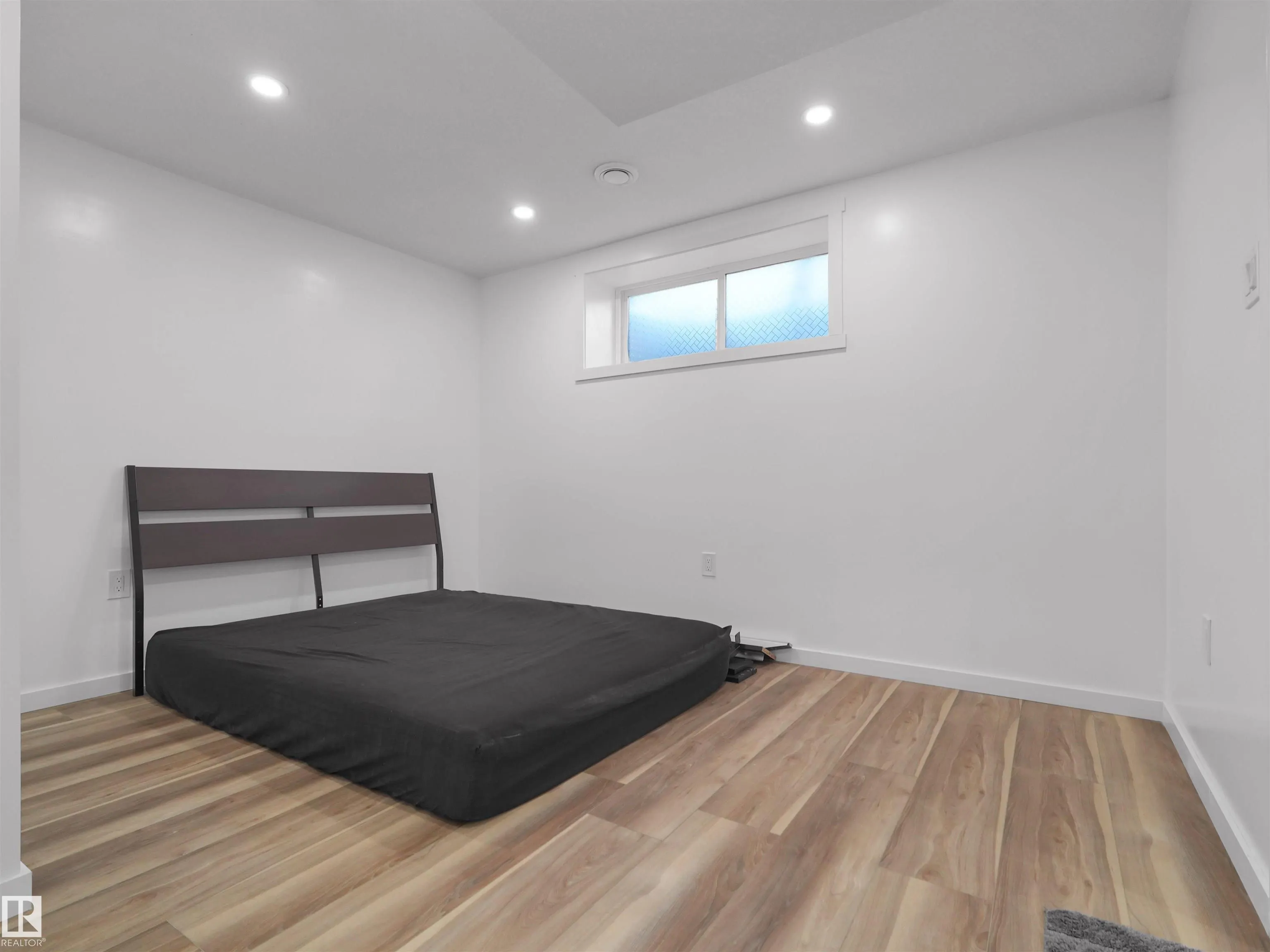 2845 ANTON Wynd