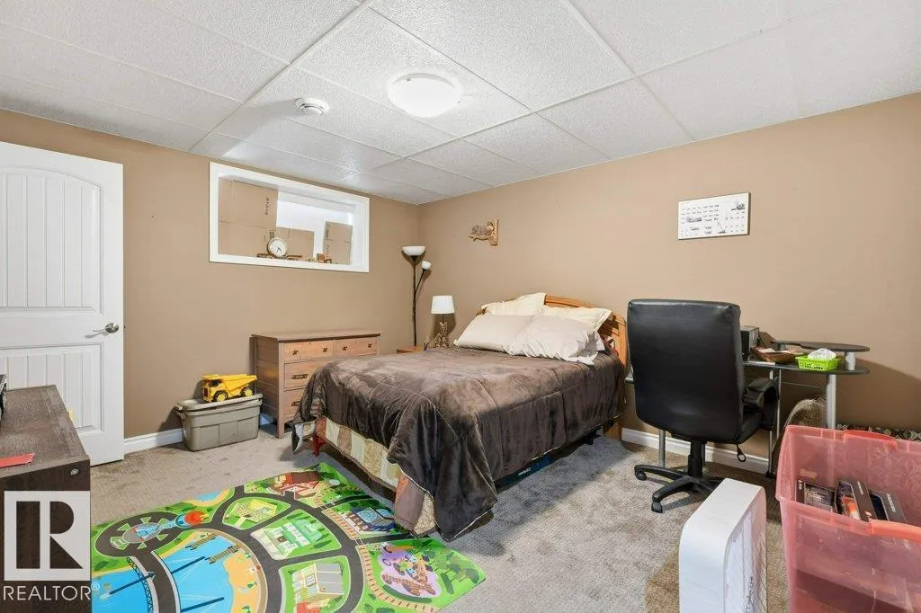81 GRAYRIDGE Crescent