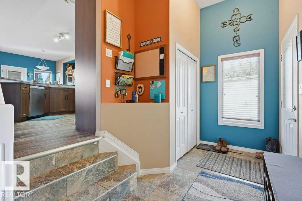 81 GRAYRIDGE Crescent