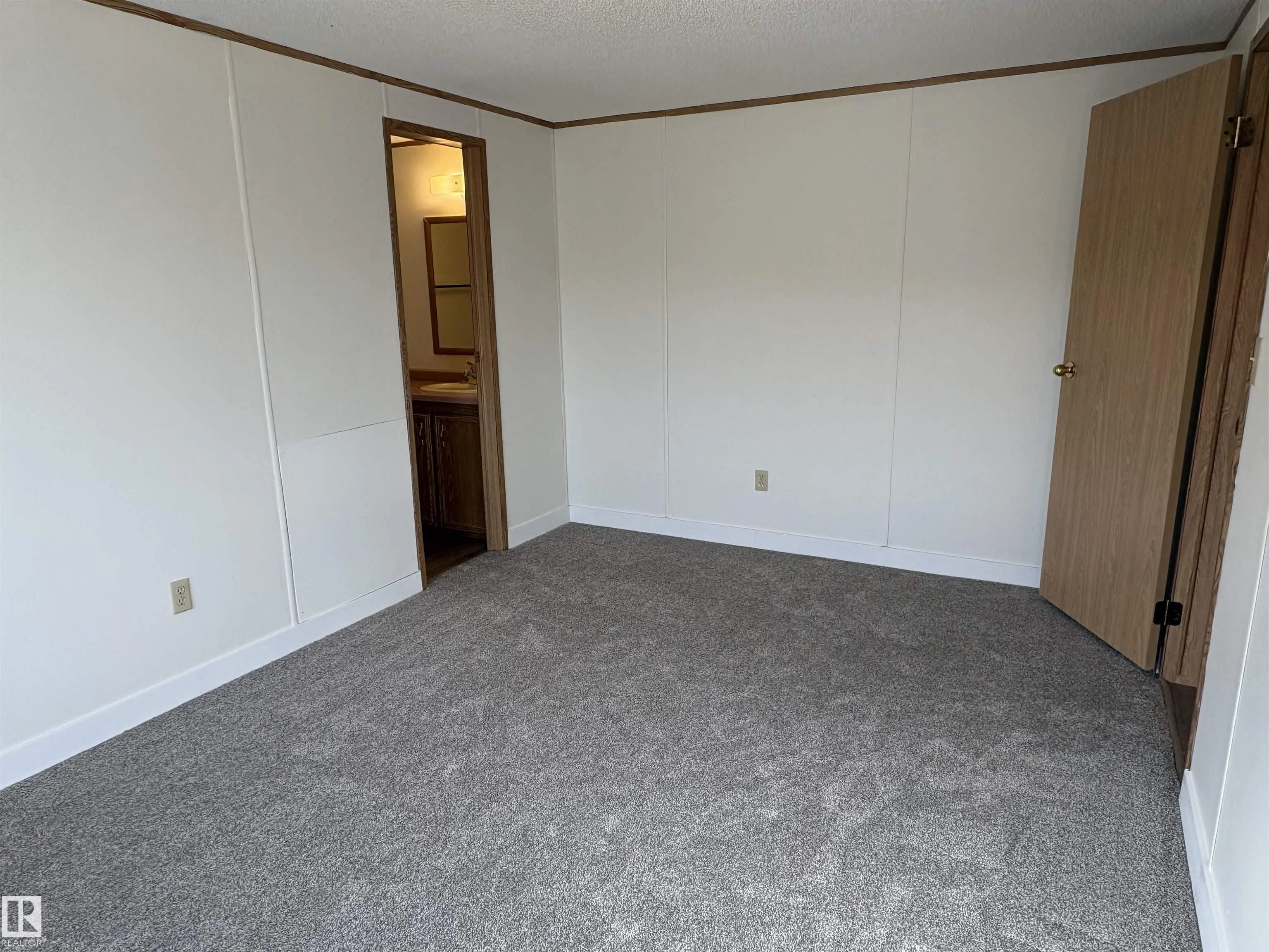 43 50106 Rge Rd 200