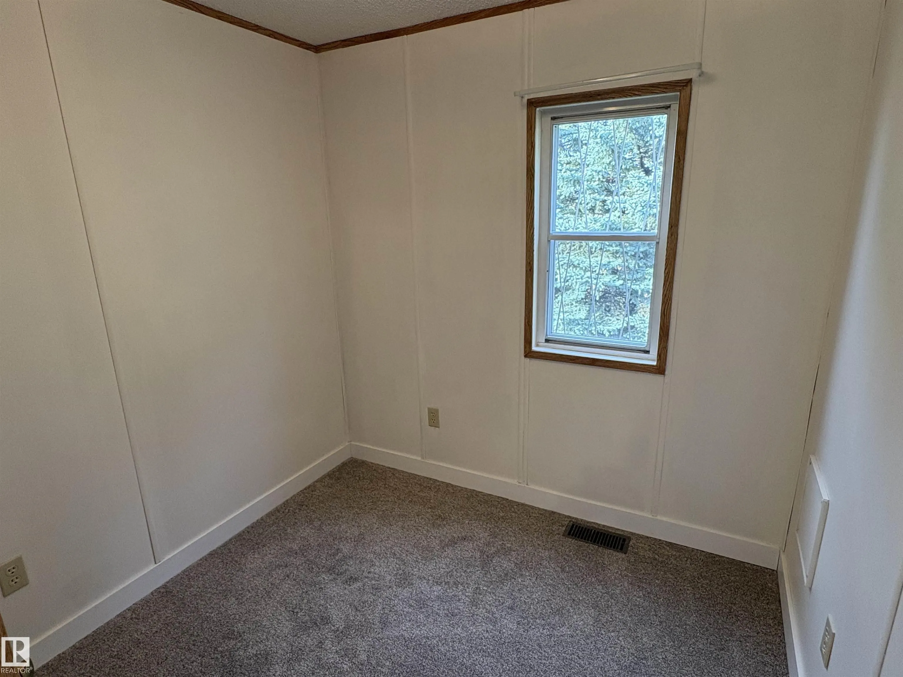 43 50106 Rge Rd 200